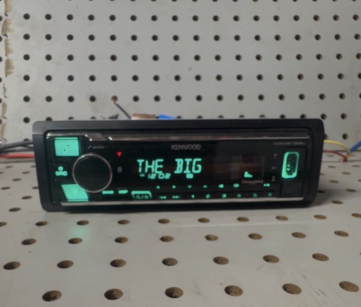 Kenwood KDC-BT555U, CD/ MP3/USB/ Bluetooth, Receiver/ Tested