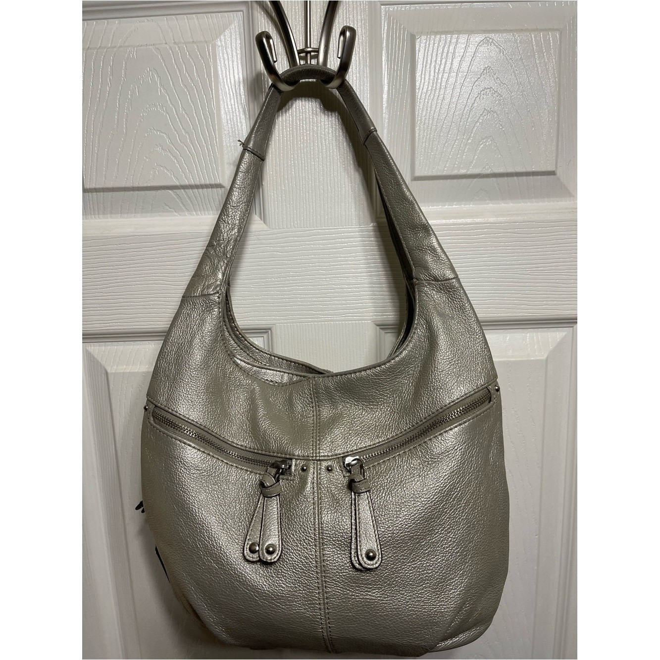 Tignanello Metallic Silver Leather Shoulder Hobo Tignanello Metallic Silver Leather Shoulder Hobo