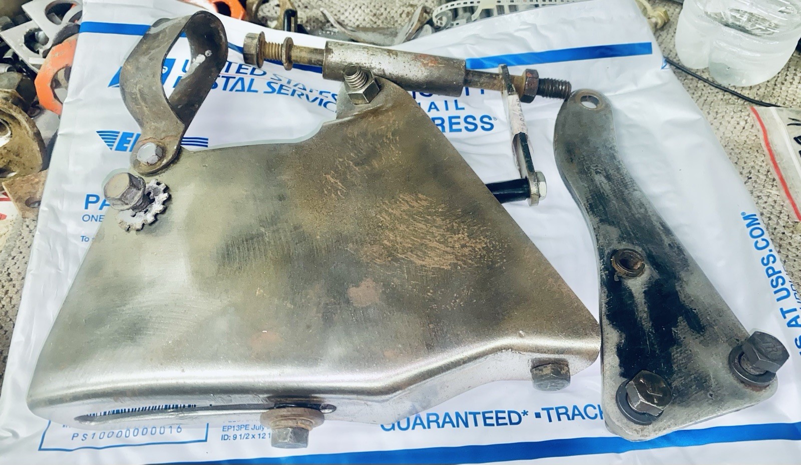 1969 GM Original SS396-SS427 Chevelle alternator Complete brack. Set 1969 GM Original SS396-SS427 Chevelle alternator Complete brack. Set