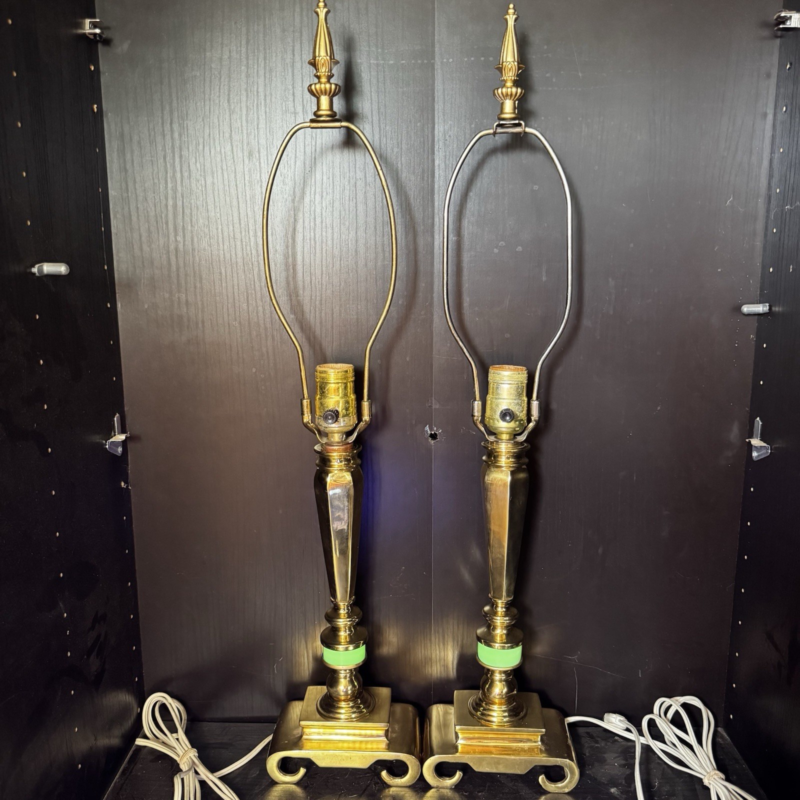 Matching Pair Of Uranium Glass Table Lamps Vintage Antique Slag Glass Jadeite Matching Pair Of Uranium Glass Table Lamps Vintage Antique Slag Glass Jadeite