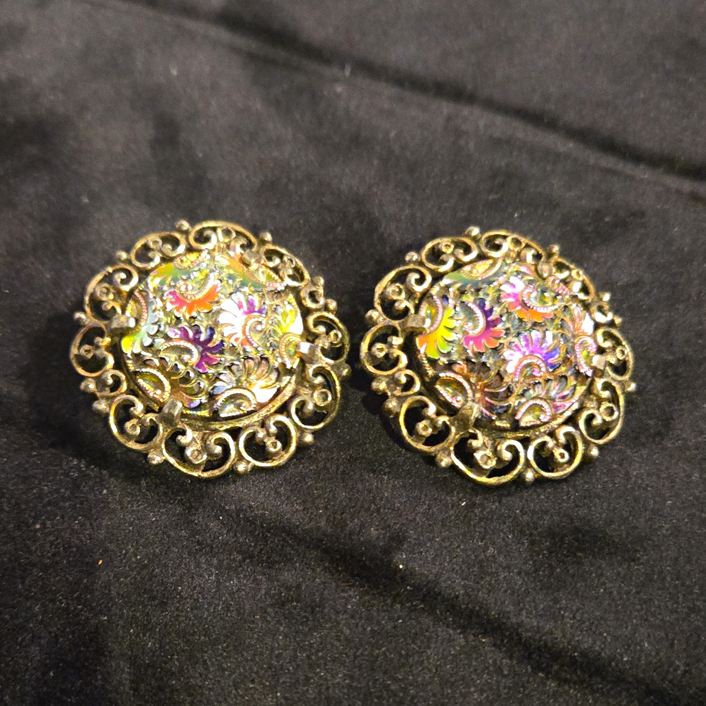 Vintage 1950's To 1960's Judy Lee Carnival Glass Earrings Vintage 1950's To 1960's Judy Lee Carnival Glass Earrings