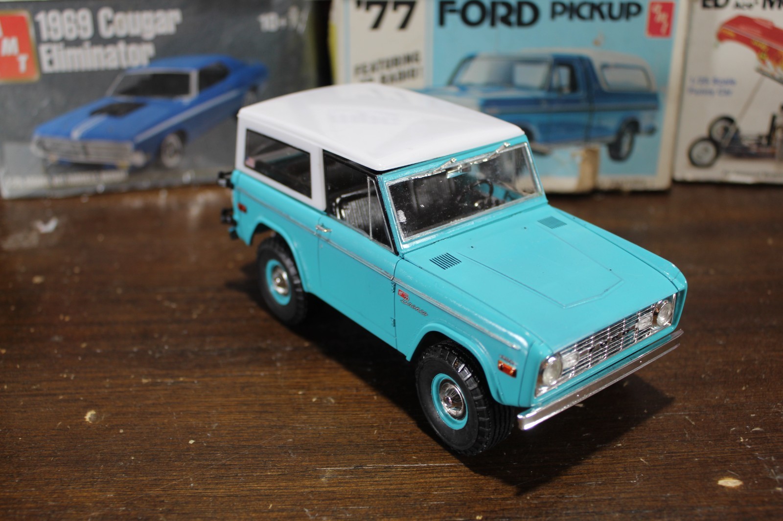Revell Ford Bronco Clean Built 1/25 Revell Ford Bronco Clean Built 1/25