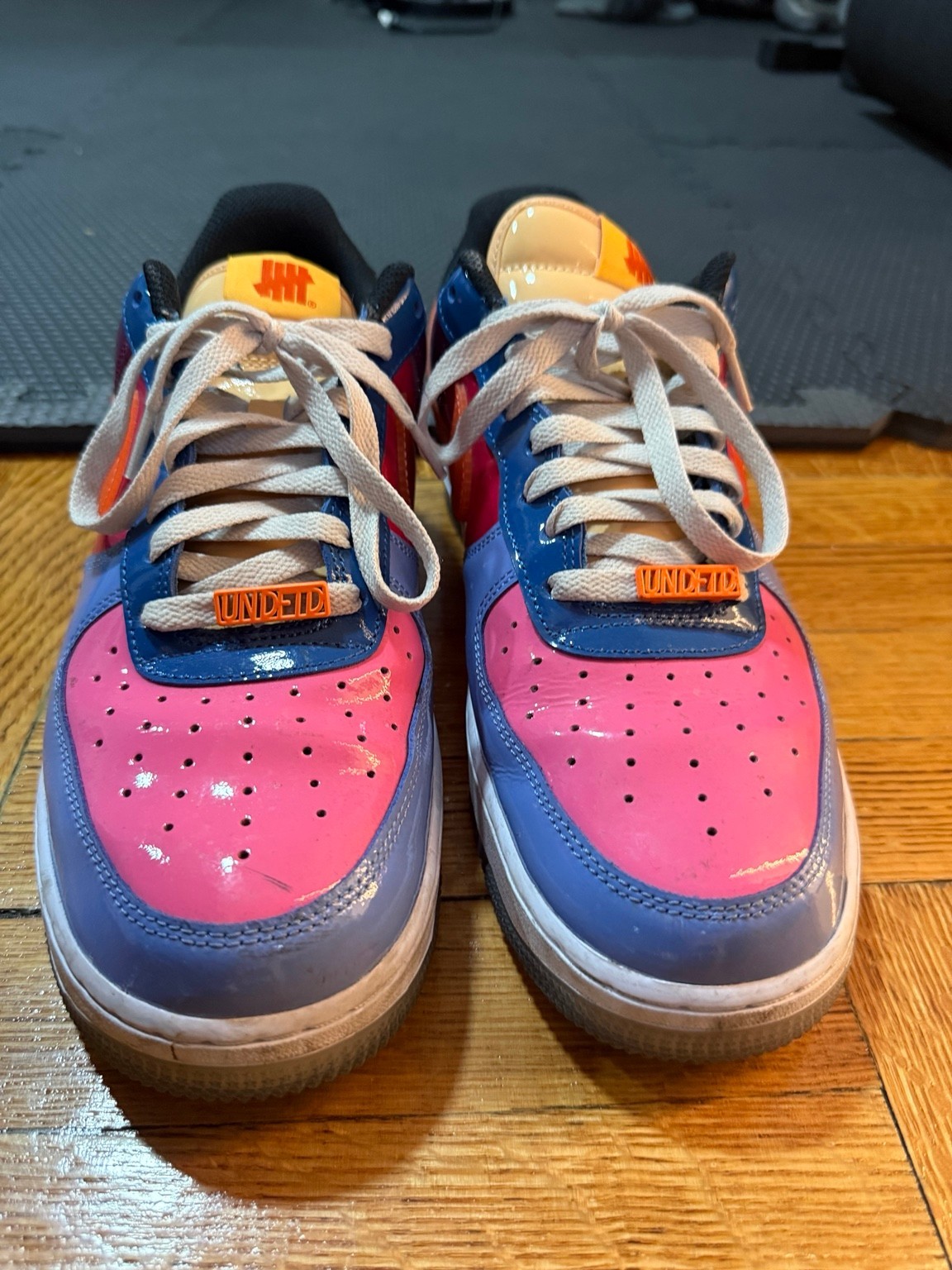 Size 11 - Undefeated x Nike Air Force 1 Low Total Orange Size 11 - Undefeated x Nike Air Force 1 Low Total Orange