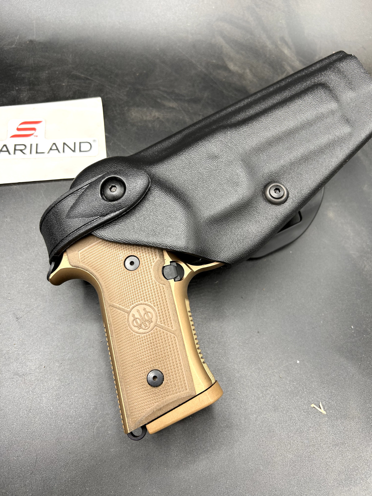 New SAFARILAND Beretta M9A4 Belt Holster Black 6005-73 RIGHT HAND New SAFARILAND Beretta M9A4 Belt Holster Black 6005-73 RIGHT HAND
