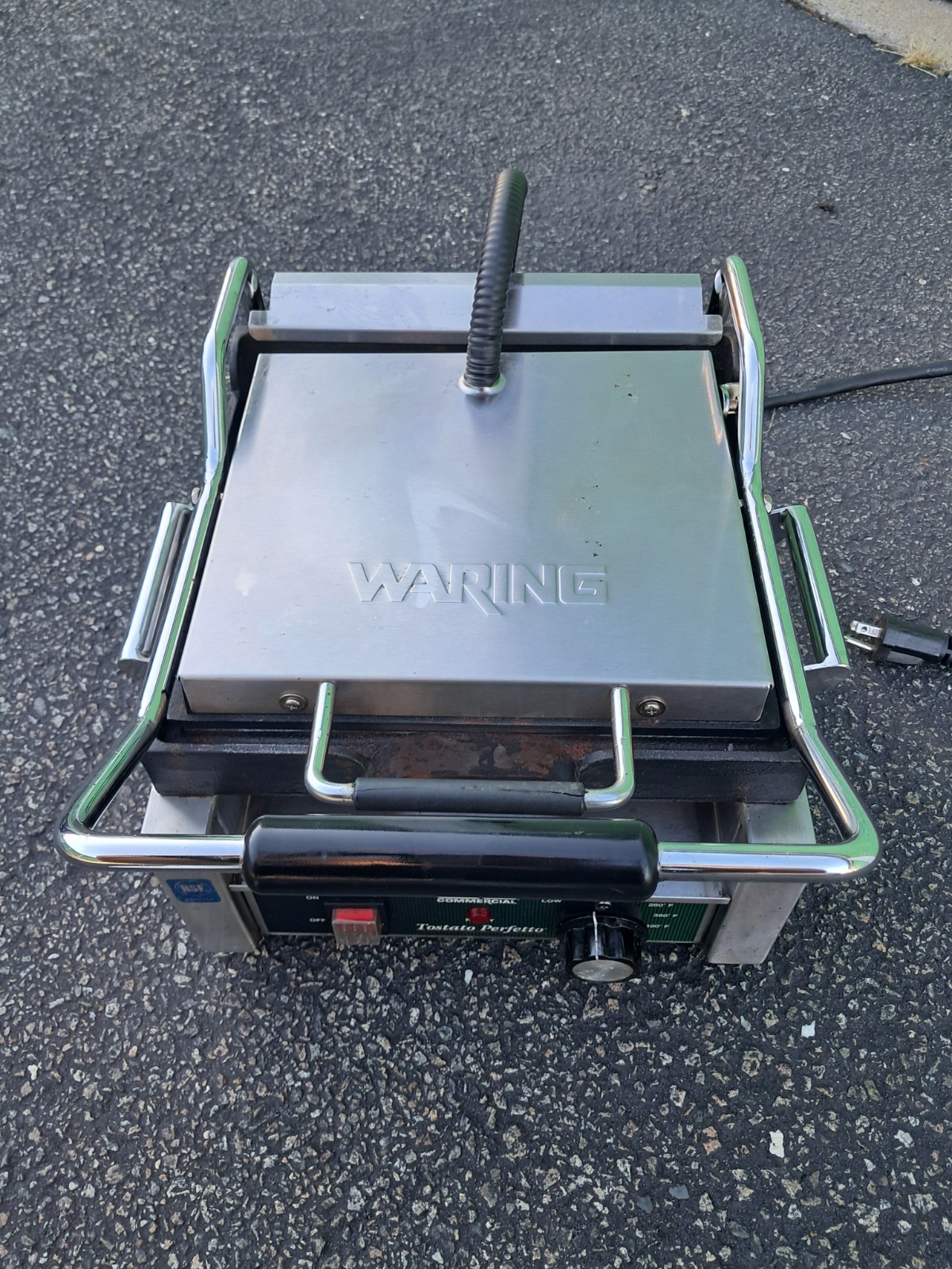 Waring Commercial Panini Press Model WFG150 120V 1800W Waring Commercial Panini Press Model WFG150 120V 1800W