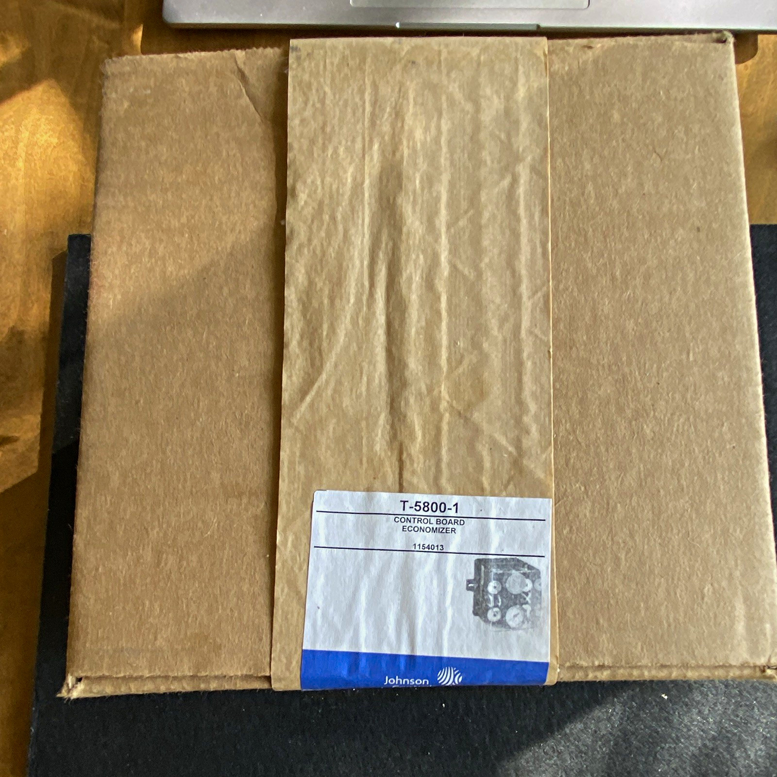 Johnson T-5800-1 Thermostat Control Board Economizer Model T-5800-1 Johnson T-5800-1 Thermostat Control Board Economizer Model T-5800-1