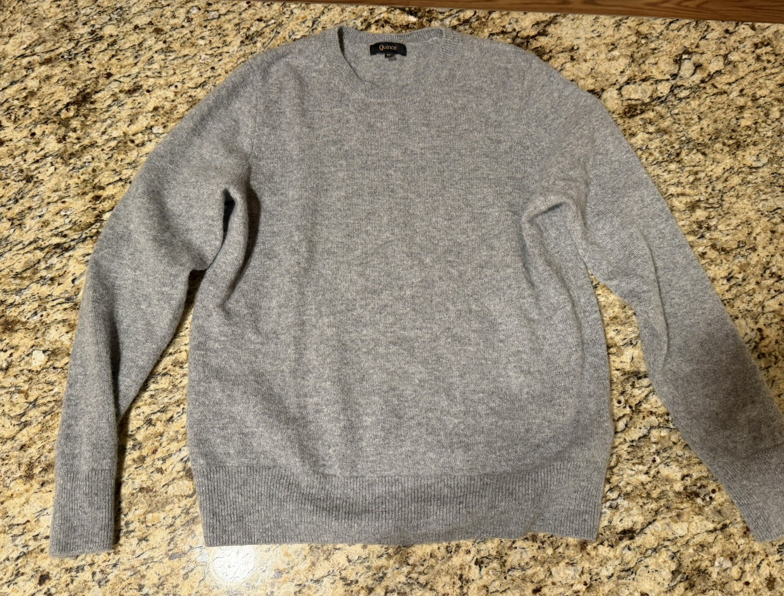 Quince Gray Cashmere Crewneck Sweater M - worn once excellent Quince Gray Cashmere Crewneck Sweater M - worn once excellent
