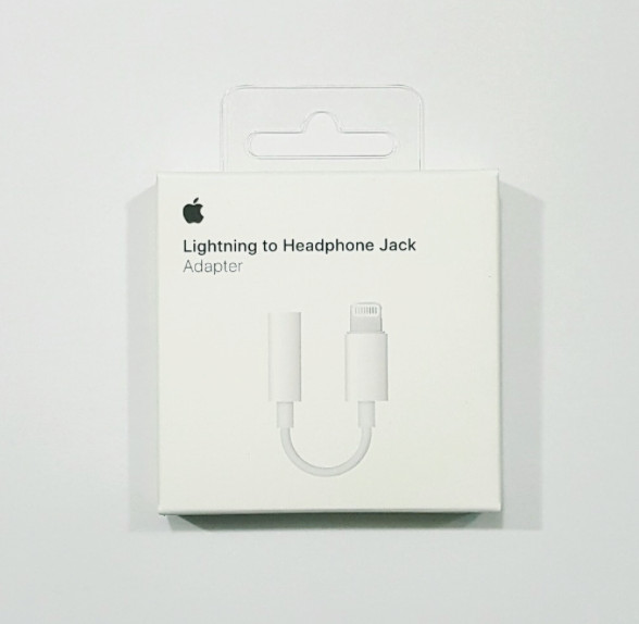 Apple Lightning to 3.5 mm Headphone Jack Adapter Original OEM iPhone 8+ X 11 12 Apple Lightning to 3.5 mm Headphone Jack Adapter Original OEM iPhone 8+ X 11 12