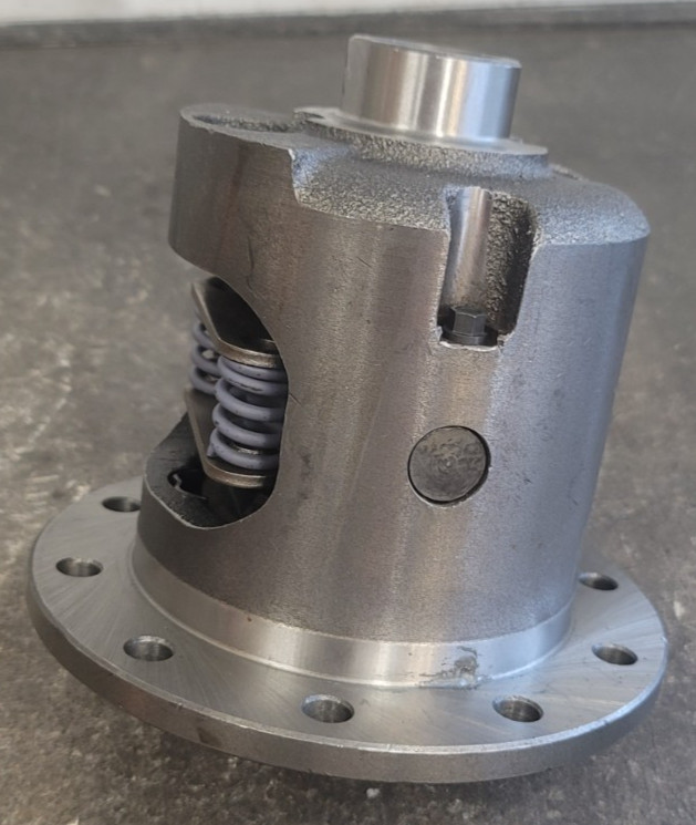 USED - GM 8.5 USED - GM 8.5