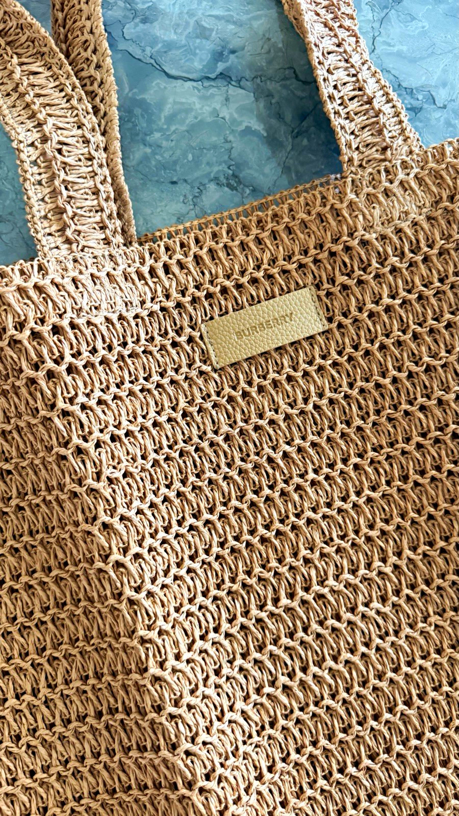Burberry Tan Raffia Woven Open-Knit Large Tote Bag Beach Shopper GWP Burberry Tan Raffia Woven Open-Knit Large Tote Bag Beach Shopper GWP