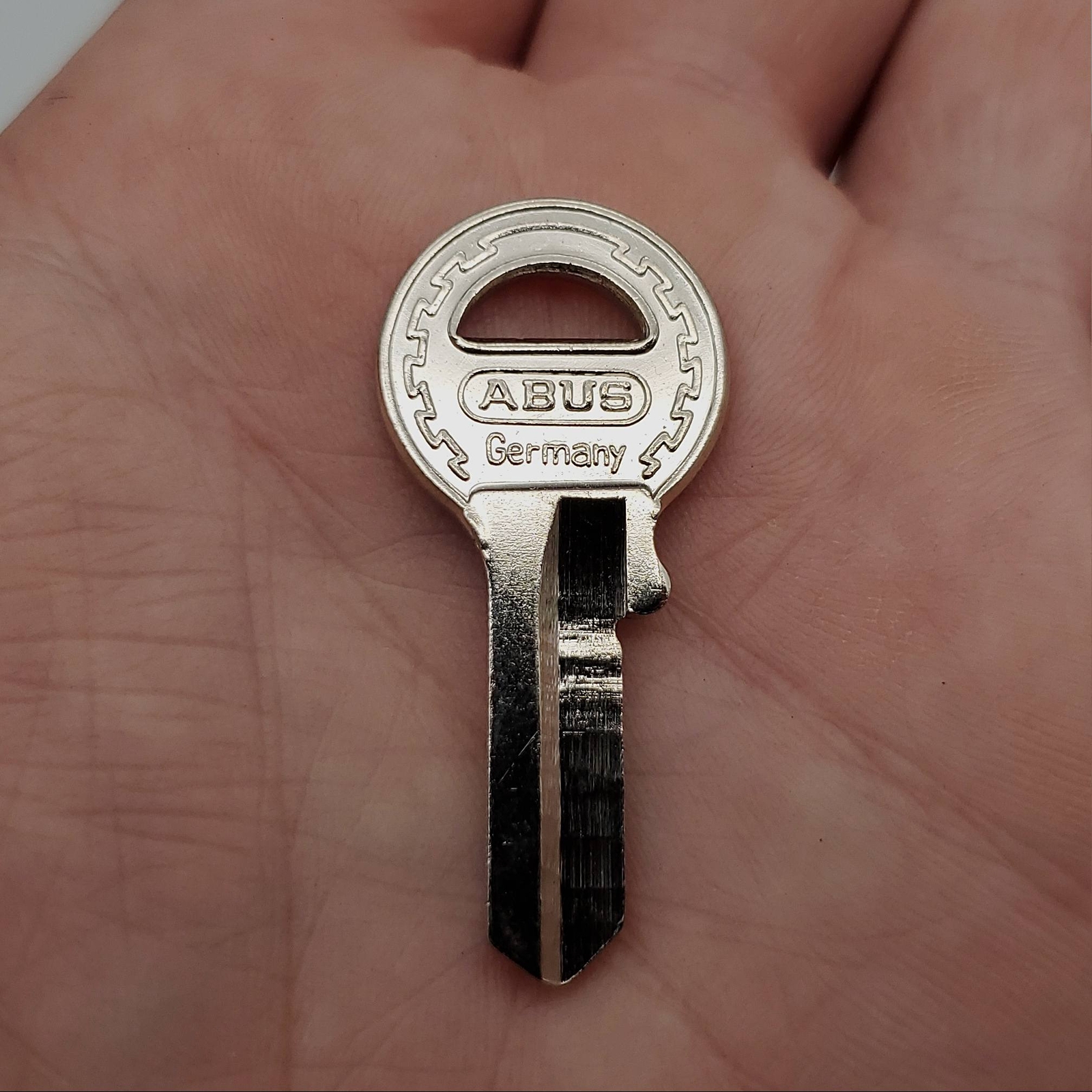 5x Abus 65/30 KB Old Padlock Key Blanks #90230 Nickel Plated Old Profile 5x Abus 65/30 KB Old Padlock Key Blanks #90230 Nickel Plated Old Profile