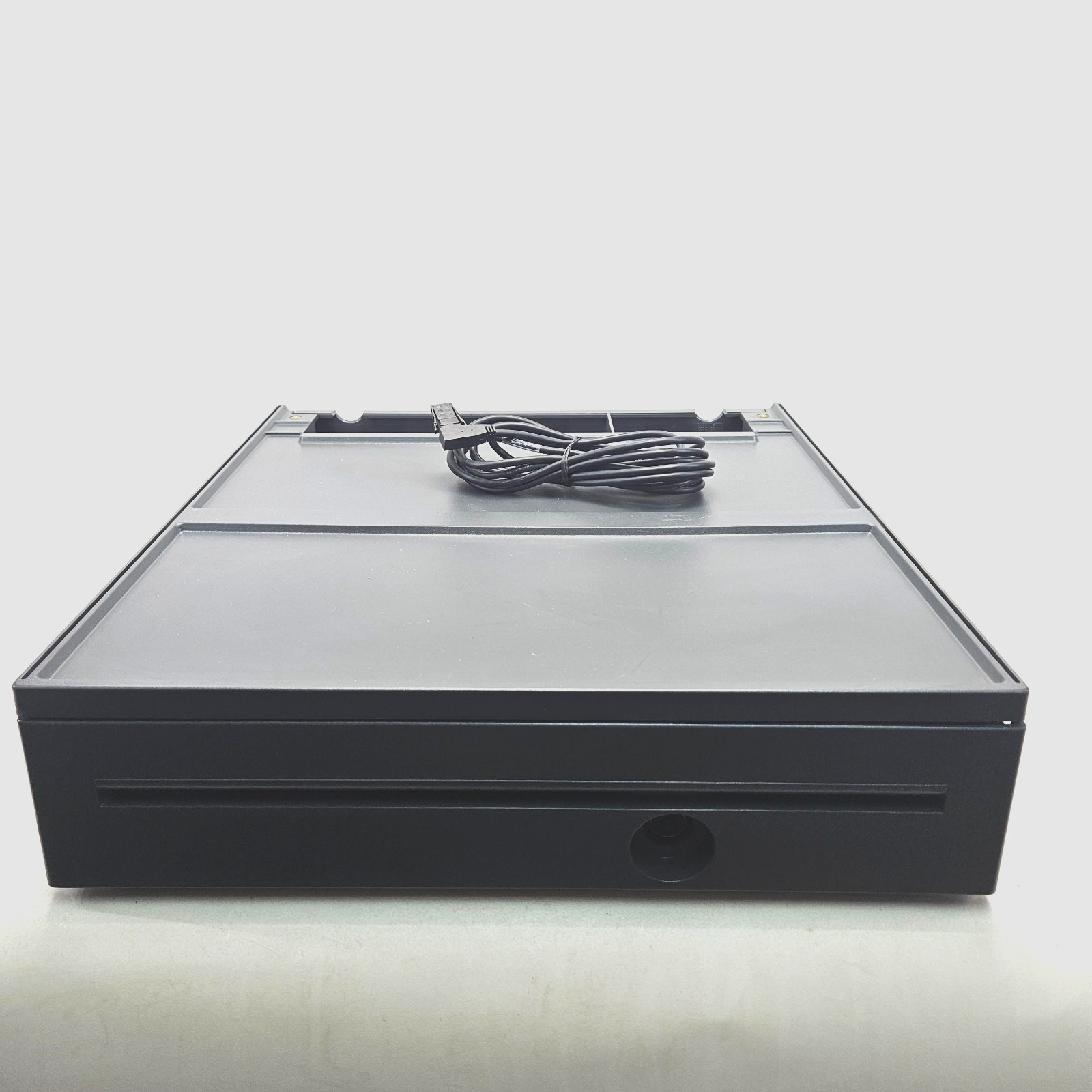 Cash Drawer Toshiba for POS 6200-115 S Iron Gray Missing Key/Keyhole Piece Cash Drawer Toshiba for POS 6200-115 S Iron Gray Missing Key/Keyhole Piece