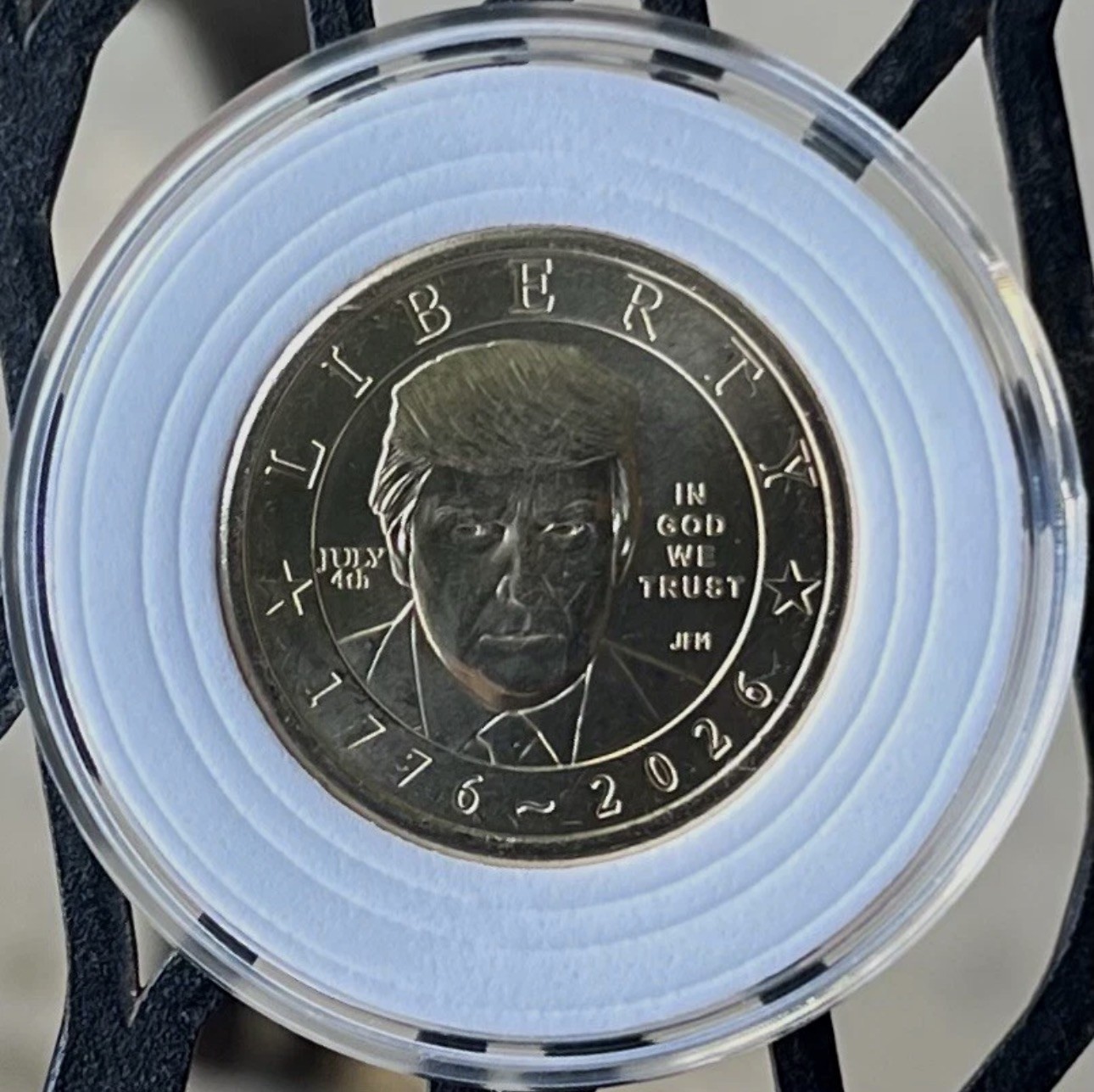 2026 President Trump Dollar $1 Coin WITH July 4th Privy Mark NEW Uncirculated 2026 President Trump Dollar $1 Coin WITH July 4th Privy Mark NEW Uncirculated