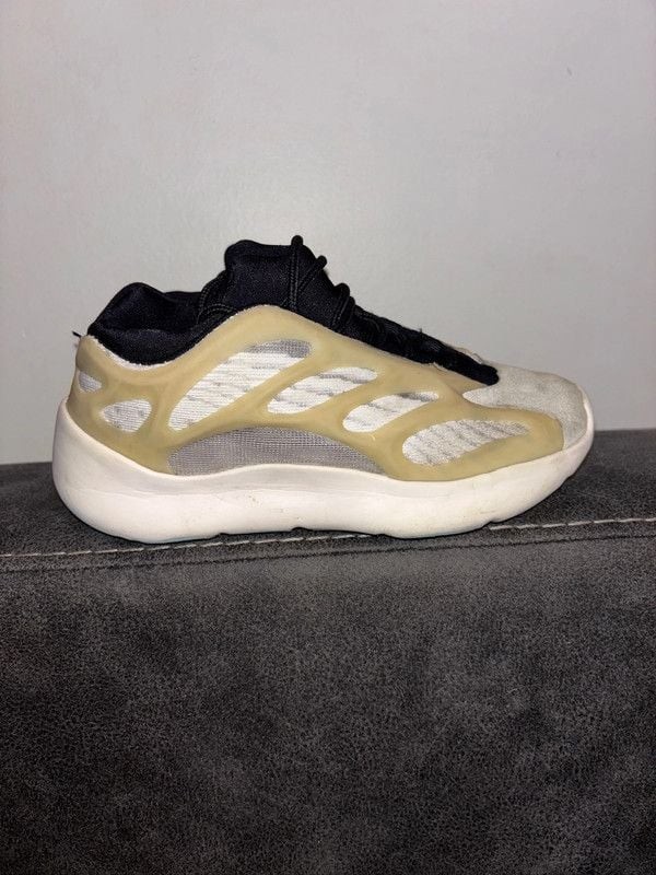 Adidas Yeezy Adidas Yeezy