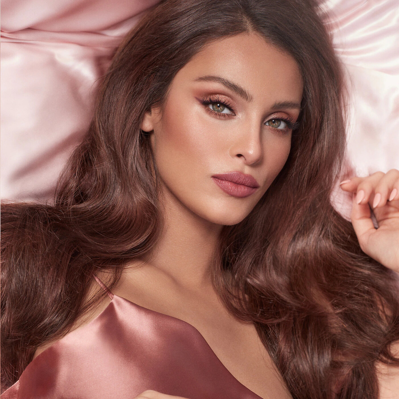 SALE Charlotte TILBURY CHEEK TO CHIC SWISH POP BLUSHER FIRST LOVE PILLOW TALK SALE Charlotte TILBURY CHEEK TO CHIC SWISH POP BLUSHER FIRST LOVE PILLOW TALK