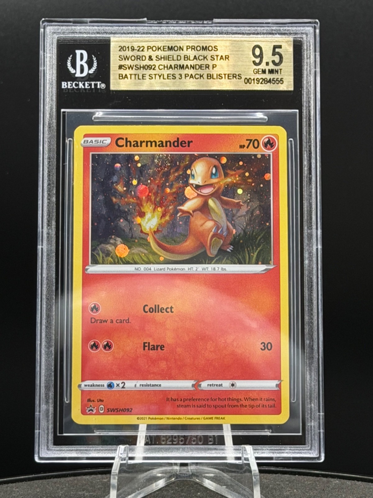 2019-22 Pokemon Sword & Shield PROMO CHARMANDER SWSH092 HOLO COSMIC SWIRL
