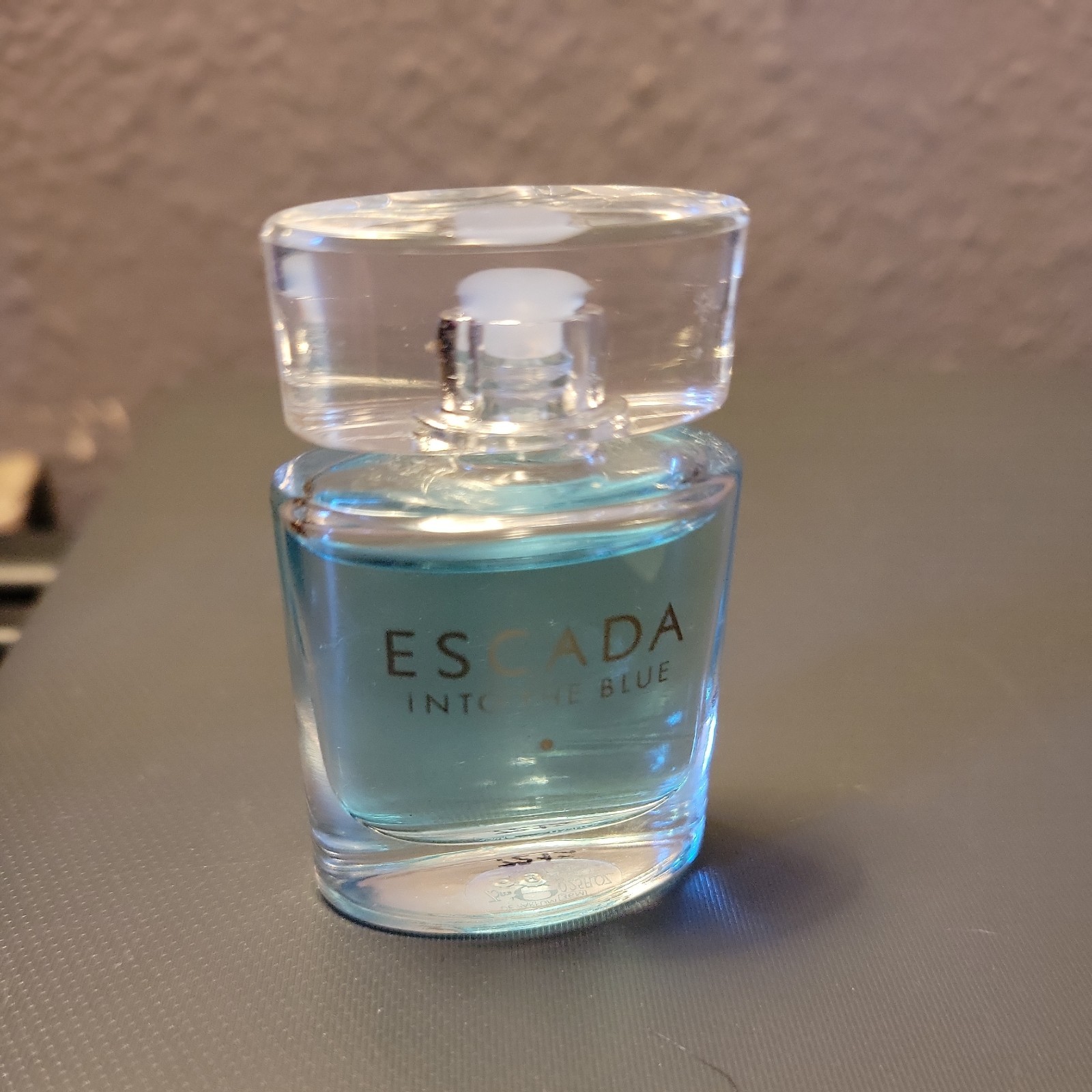 RARE Escada Into The Blue EDP 7.5ml 0.25Oz Mini Splash RARE Escada Into The Blue EDP 7.5ml 0.25Oz Mini Splash
