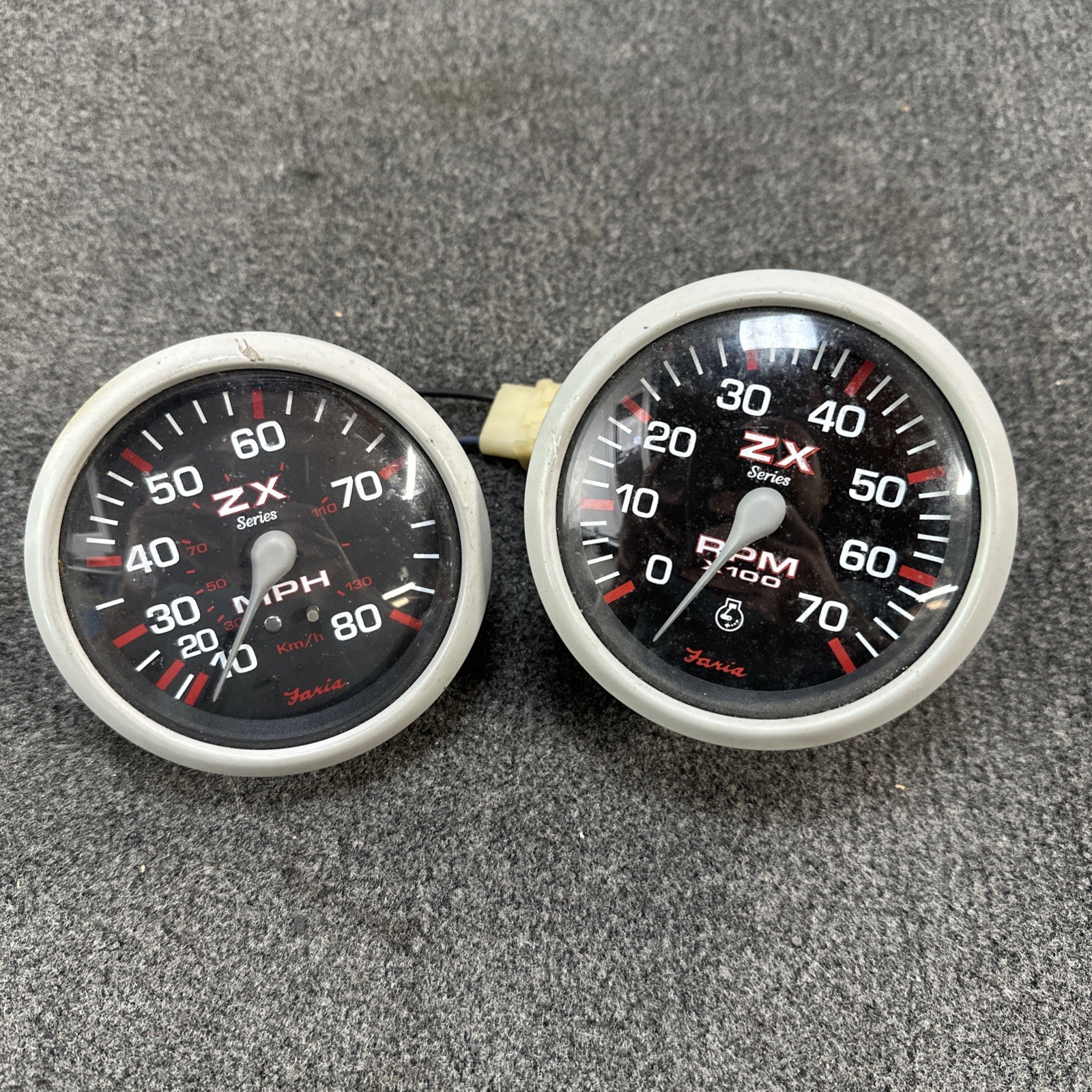 Skeeter Bass Boat ZX Series 7k RPM Tachometer & 80 MPH Faria Gauges Used Skeeter Bass Boat ZX Series 7k RPM Tachometer & 80 MPH Faria Gauges Used