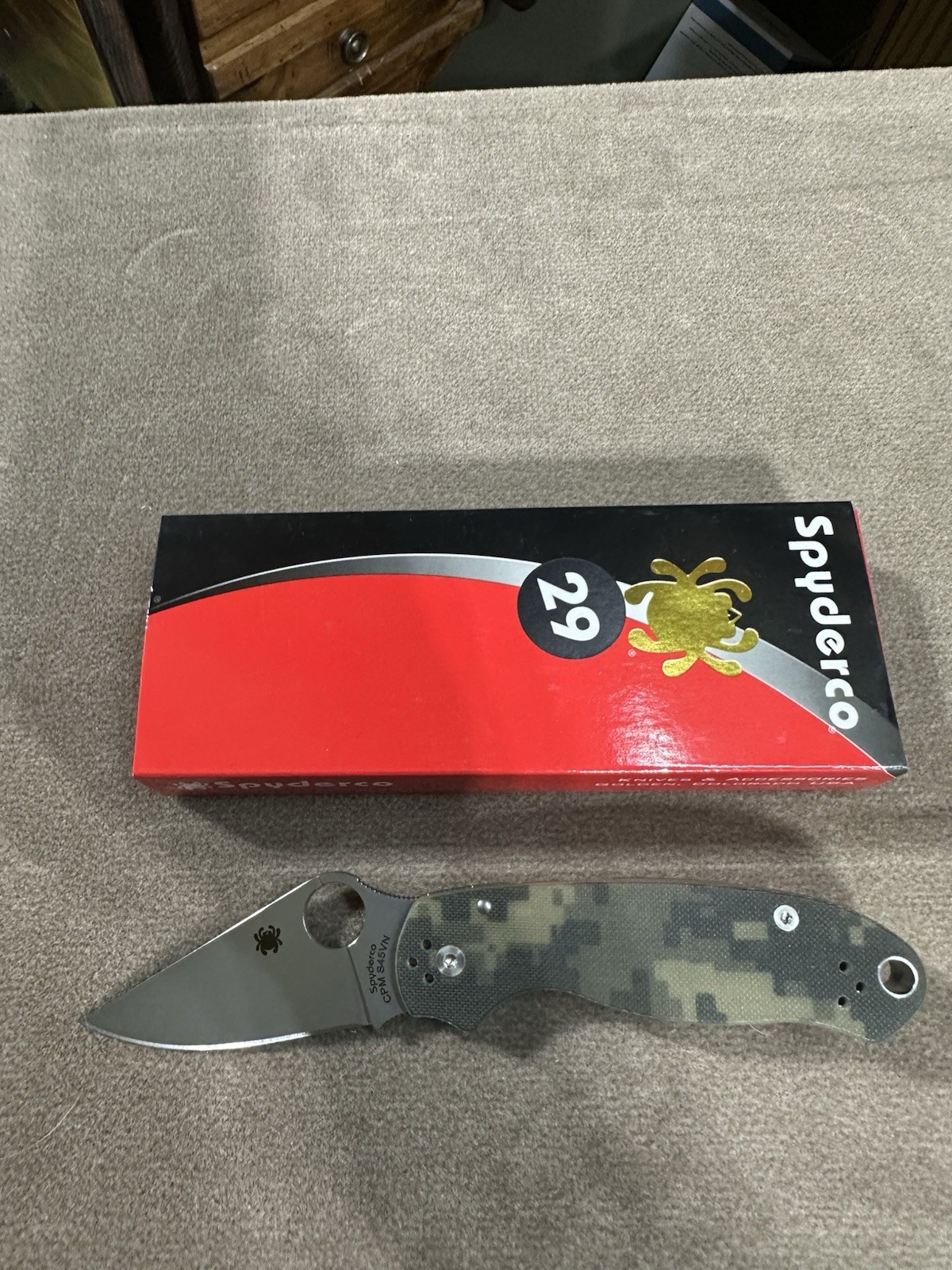 Spyderco C223GPCMO 2.95 inch Pocket Knife Spyderco C223GPCMO 2.95 inch Pocket Knife