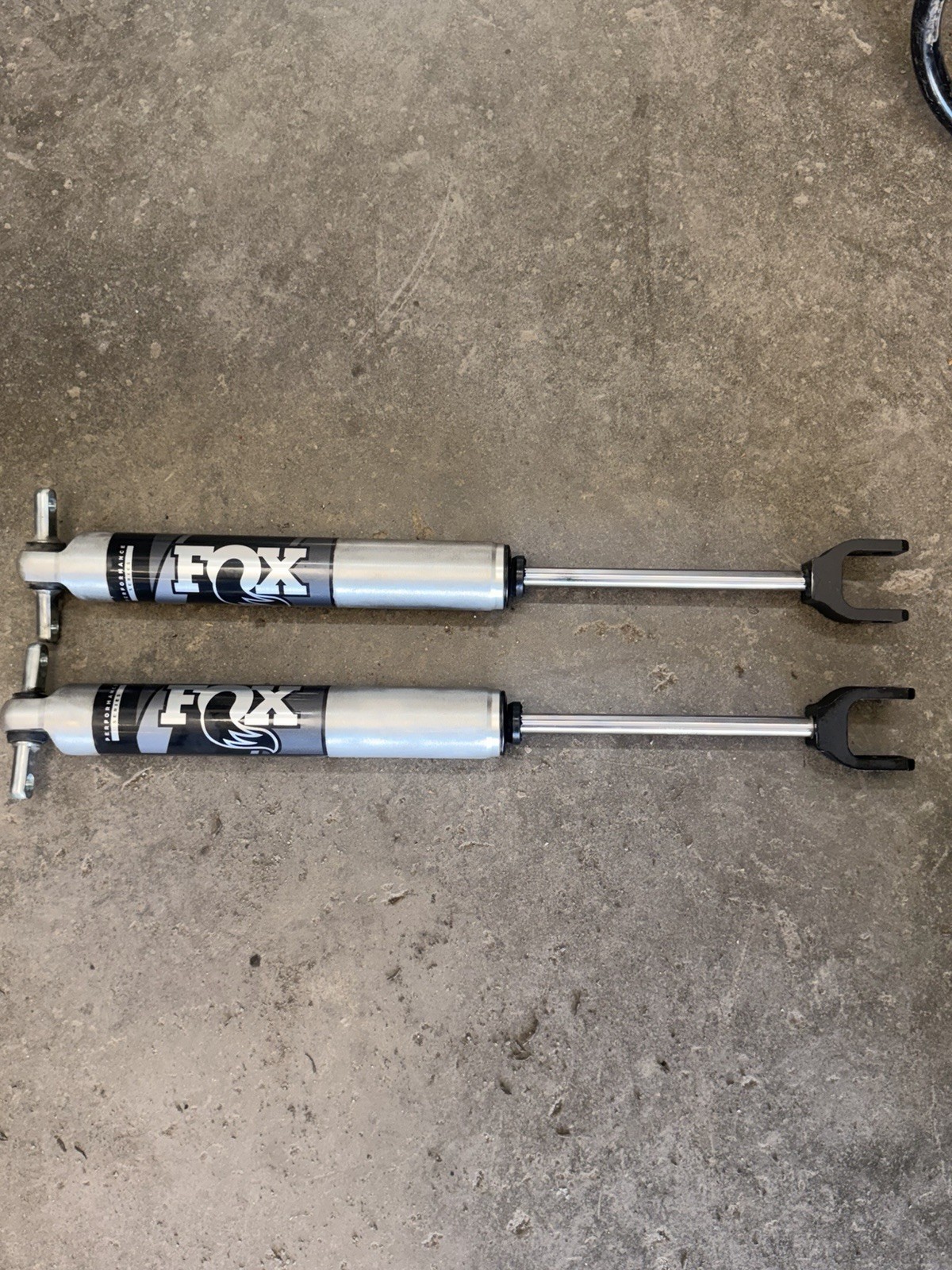 FOX 2.0 Front Shock 7-9” Lift For 2011–2019 Chevy/GMC 2500/3500 HD 980-24-967 FOX 2.0 Front Shock 7-9” Lift For 2011–2019 Chevy/GMC 2500/3500 HD 980-24-967
