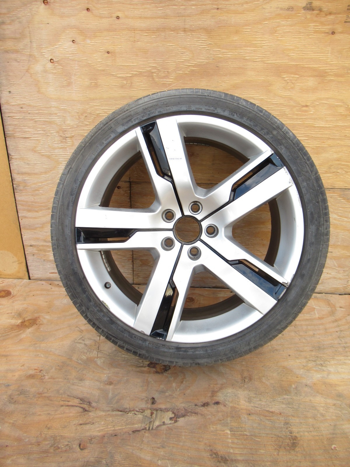 2012 Fisker Karma 22x9.5 Wheel Tire Used 5 Spoke Aluminum