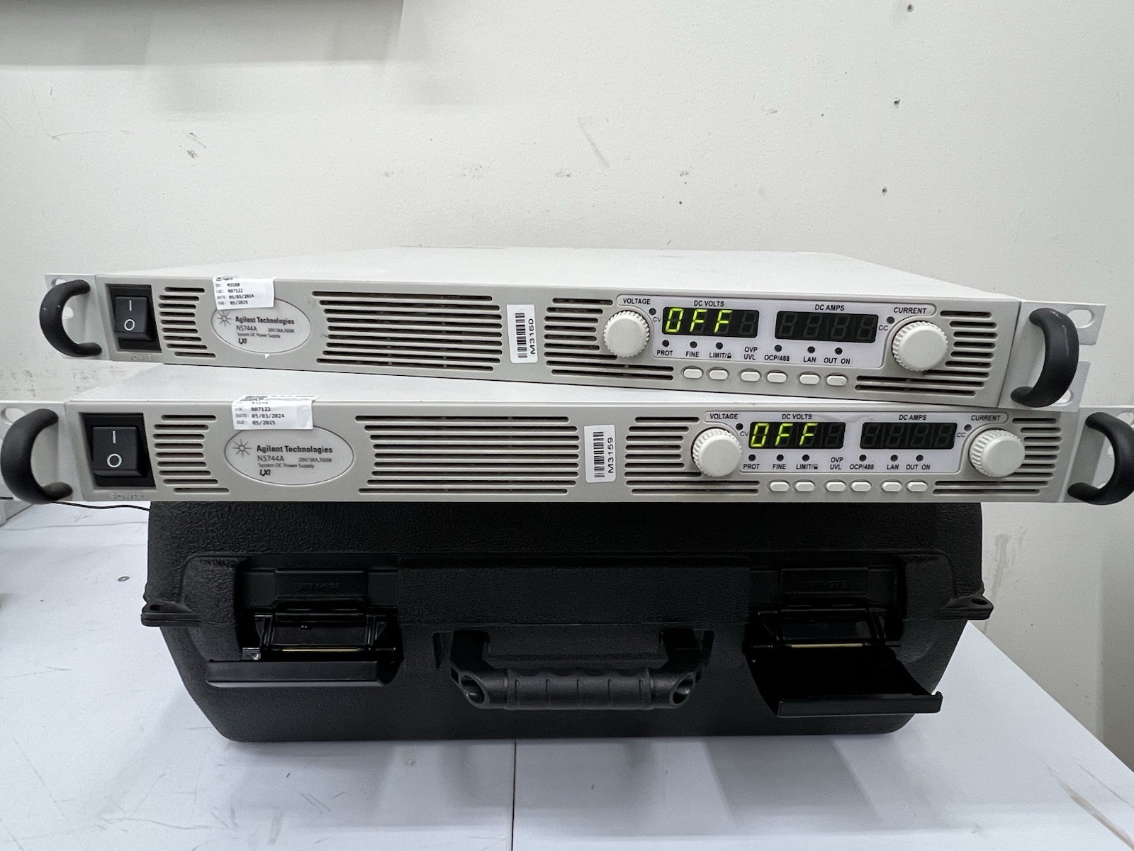 Agilent Technologies (Keysight) N5744A System DC Power Supplies.