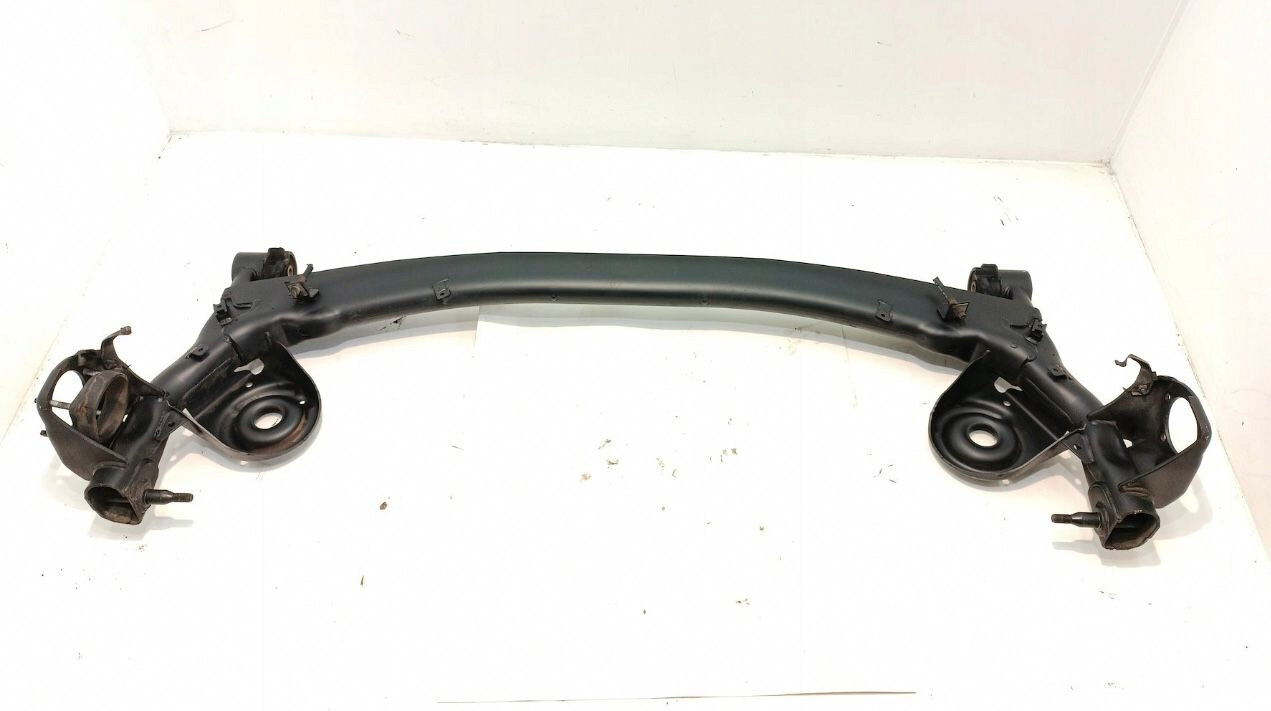 2004-2010 Toyota Sienna Rear Loaded Axle Beam Crossmember 4WD 2WD OEM 2004-2010 Toyota Sienna Rear Loaded Axle Beam Crossmember 4WD 2WD OEM