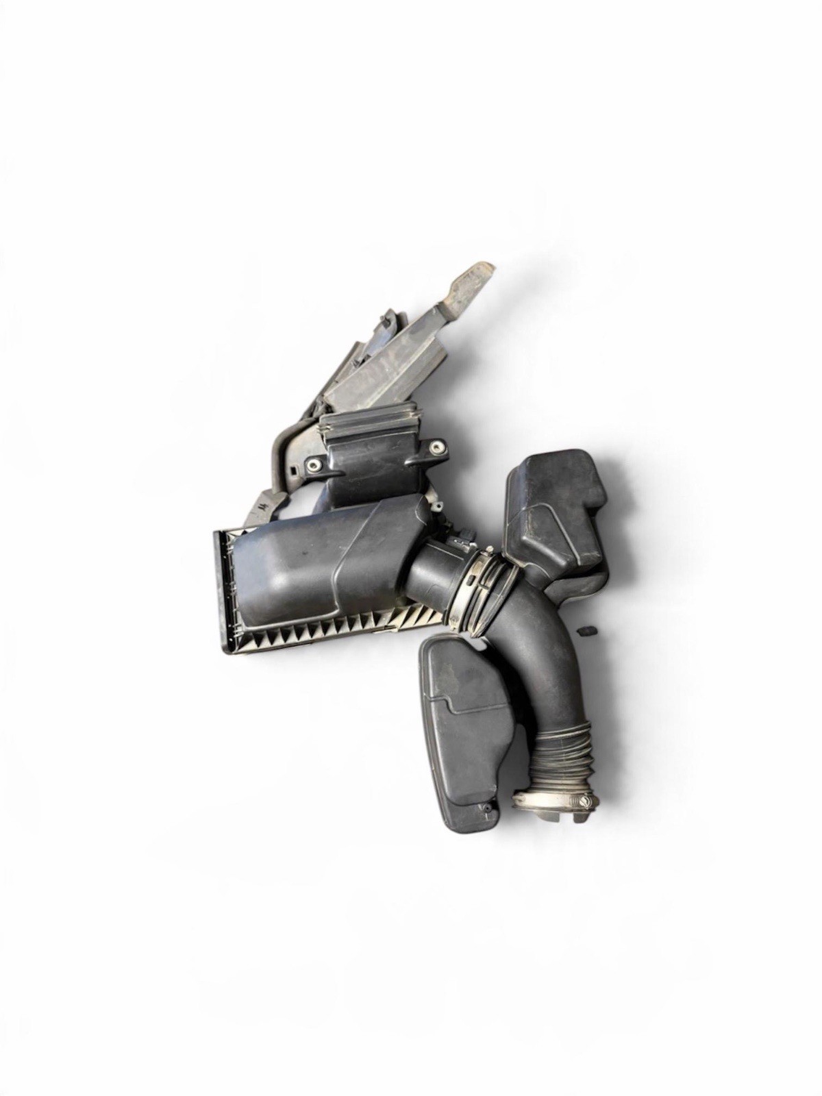 • Engine Air Intake Cleaner Filter Box Assembly With Hose Duct Resonator OEM • Engine Air Intake Cleaner Filter Box Assembly With Hose Duct Resonator OEM