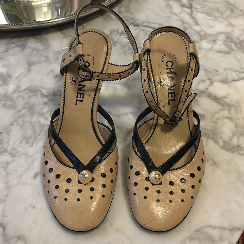 Vintage Chanel Polka Dot Pearl Accent Beige Leather Heels Size 37 EU Y2K Strap Vintage Chanel Polka Dot Pearl Accent Beige Leather Heels Size 37 EU Y2K Strap