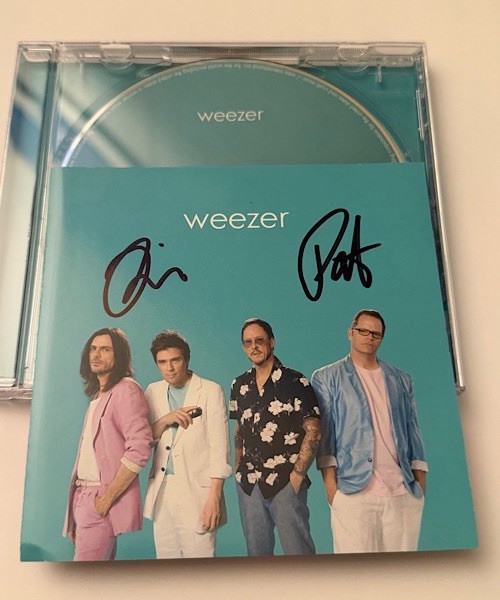 Weezer Signed Autographed CD Album - Rivers Cuomo, Patrick Wilson Weezer Signed Autographed CD Album - Rivers Cuomo, Patrick Wilson