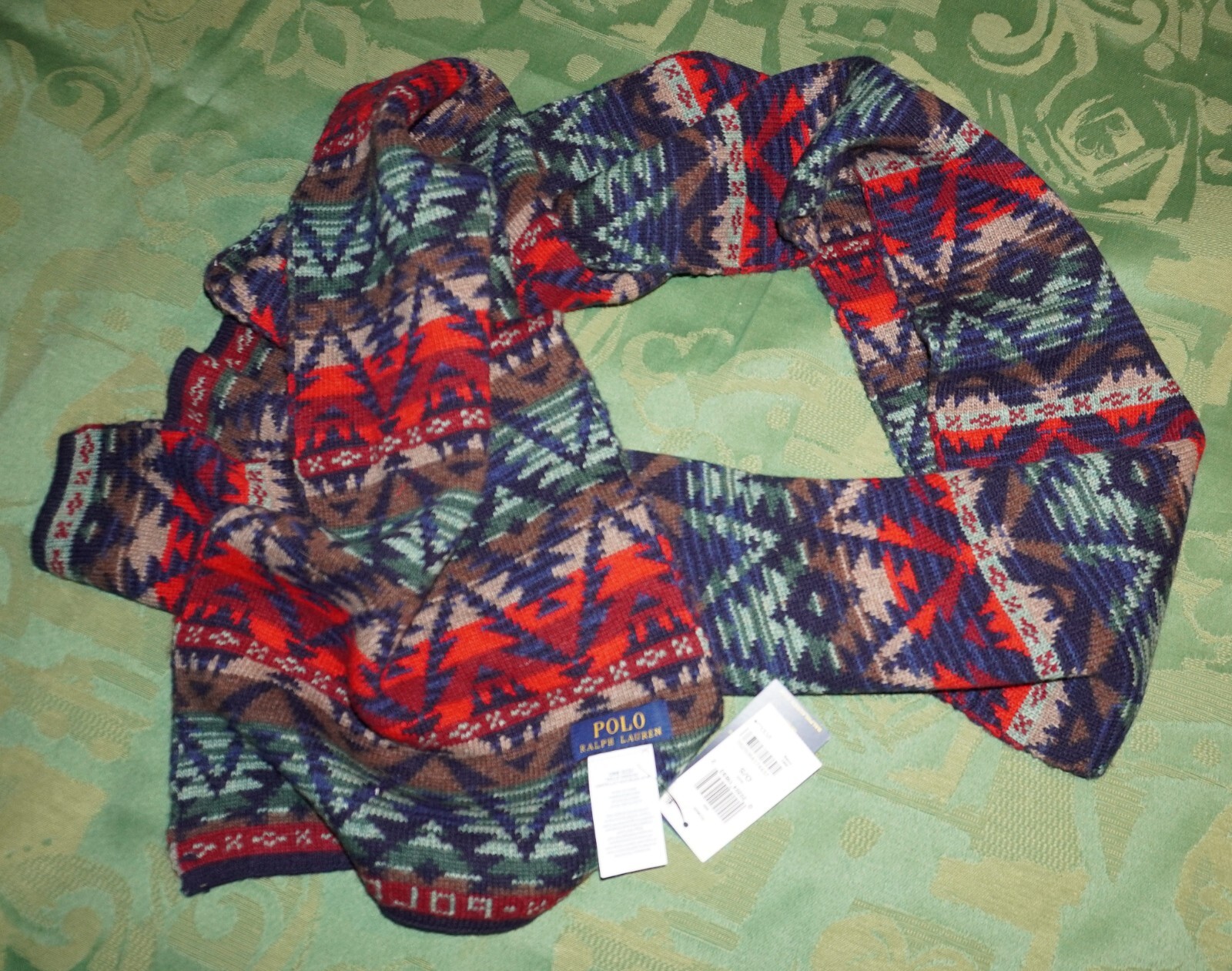 RARE Men\'s Polo Ralph Lauren Multi Color Southwestern Aztec Print Knit Scarf NWT RARE Men\'s Polo Ralph Lauren Multi Color Southwestern Aztec Print Knit Scarf NWT