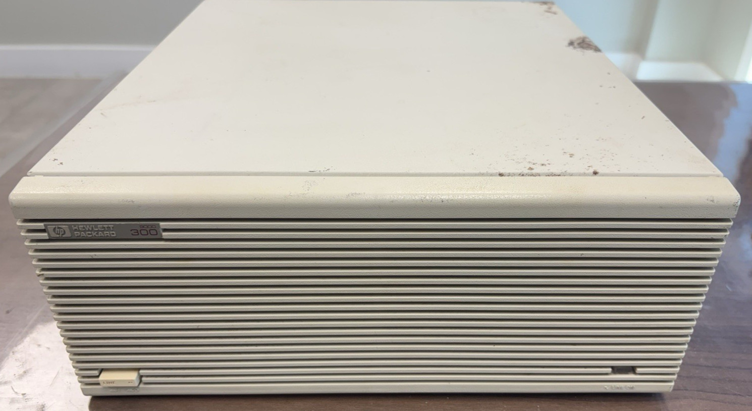 Hewlett Packard HP 9000/300 Workstation Computer w/ Video **POWERS ON**