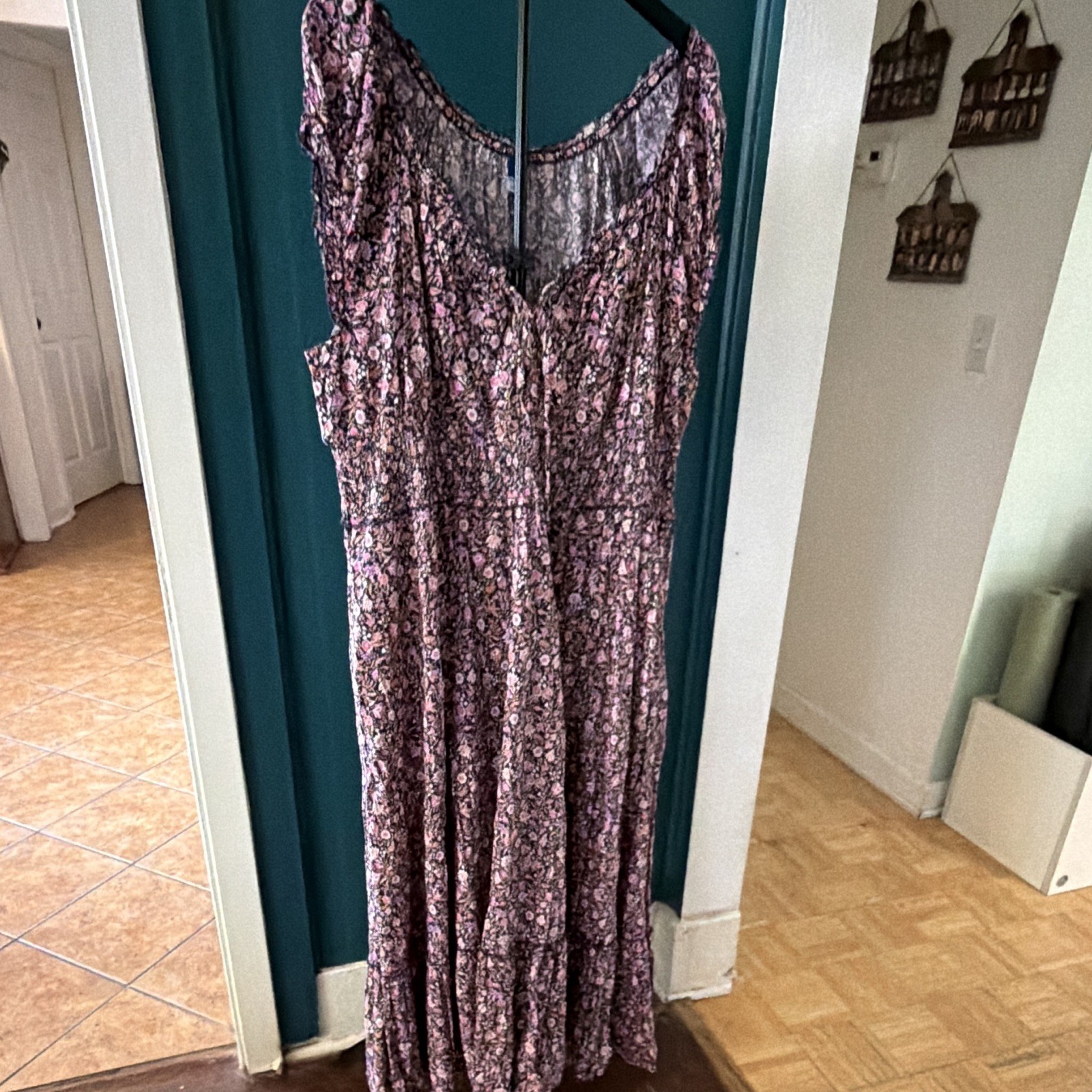 Old Navy Women’s 2XL Regular Black/Pink Floral V-Neck Dress with pockets Old Navy Women’s 2XL Regular Black/Pink Floral V-Neck Dress with pockets