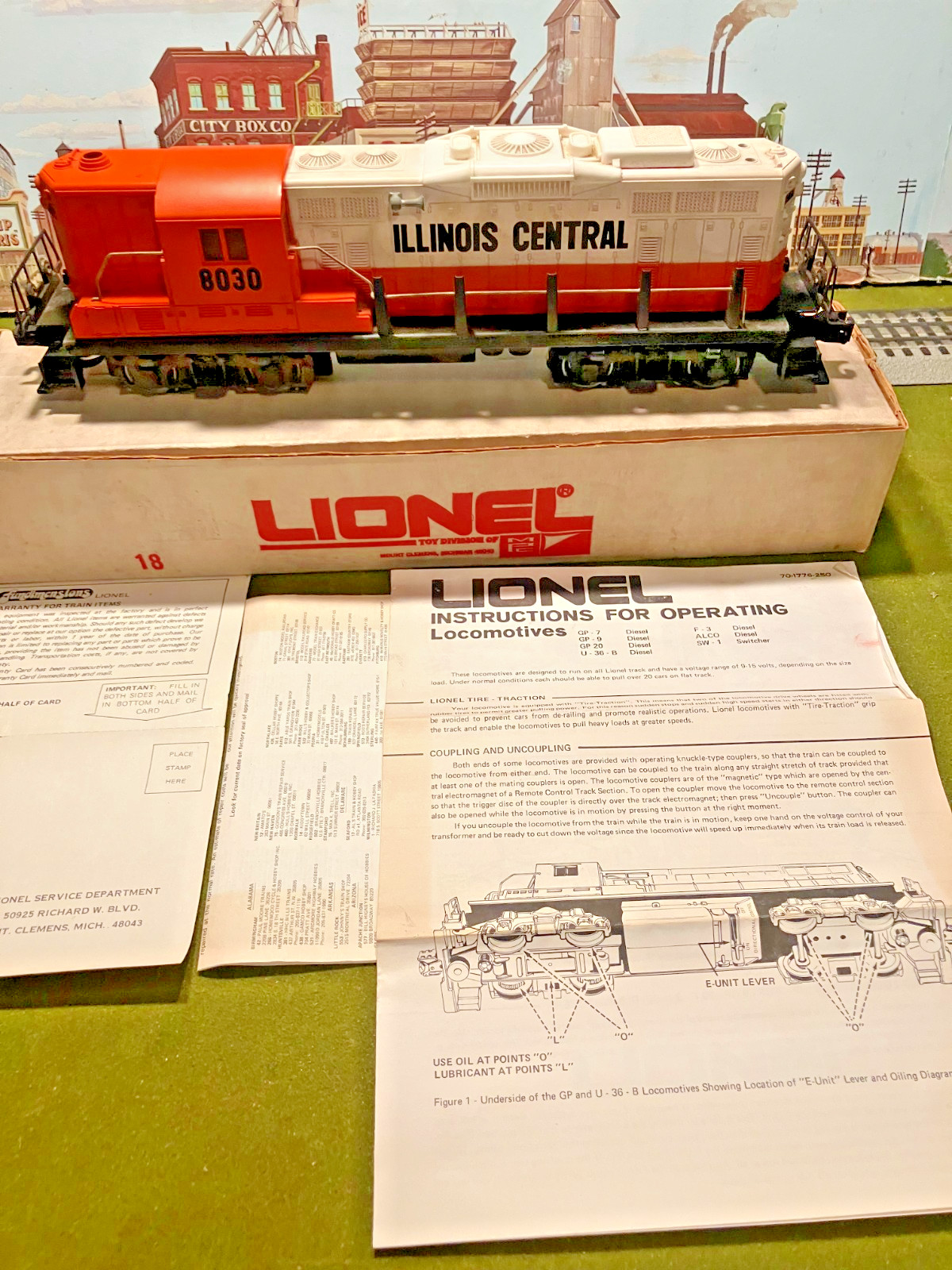1970 LIONEL ILLINOIS CENTRAL GP-9 with box , instructions #8030 1970 LIONEL ILLINOIS CENTRAL GP-9 with box , instructions #8030