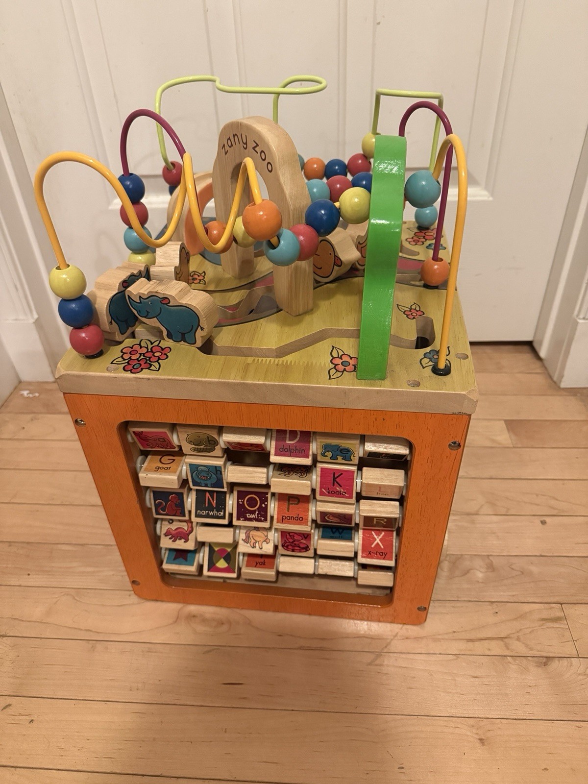 Battat � Wooden Activity Cube � Discover Farm Animals Activity Center for Kids 1 Battat � Wooden Activity Cube � Discover Farm Animals Activity Center for Kids 1