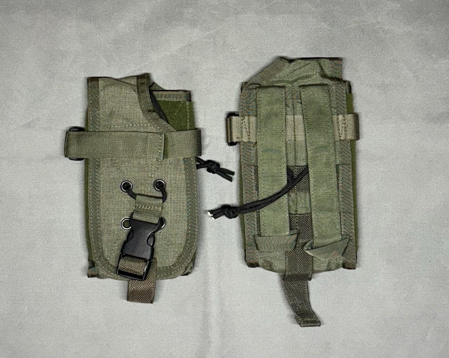 PARACLETE Universal Radio Pouch Small Pre MSA Smoke Green MOLLE PARACLETE Universal Radio Pouch Small Pre MSA Smoke Green MOLLE