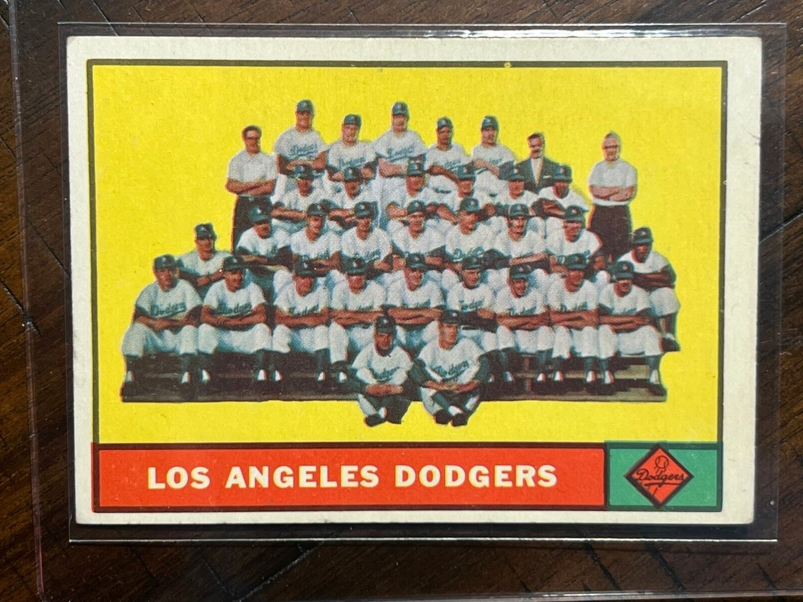 5ct 1959-1966 Topps Los Angeles Dodgers Team Card Lot w/ Sandy Koufax, Drysdale