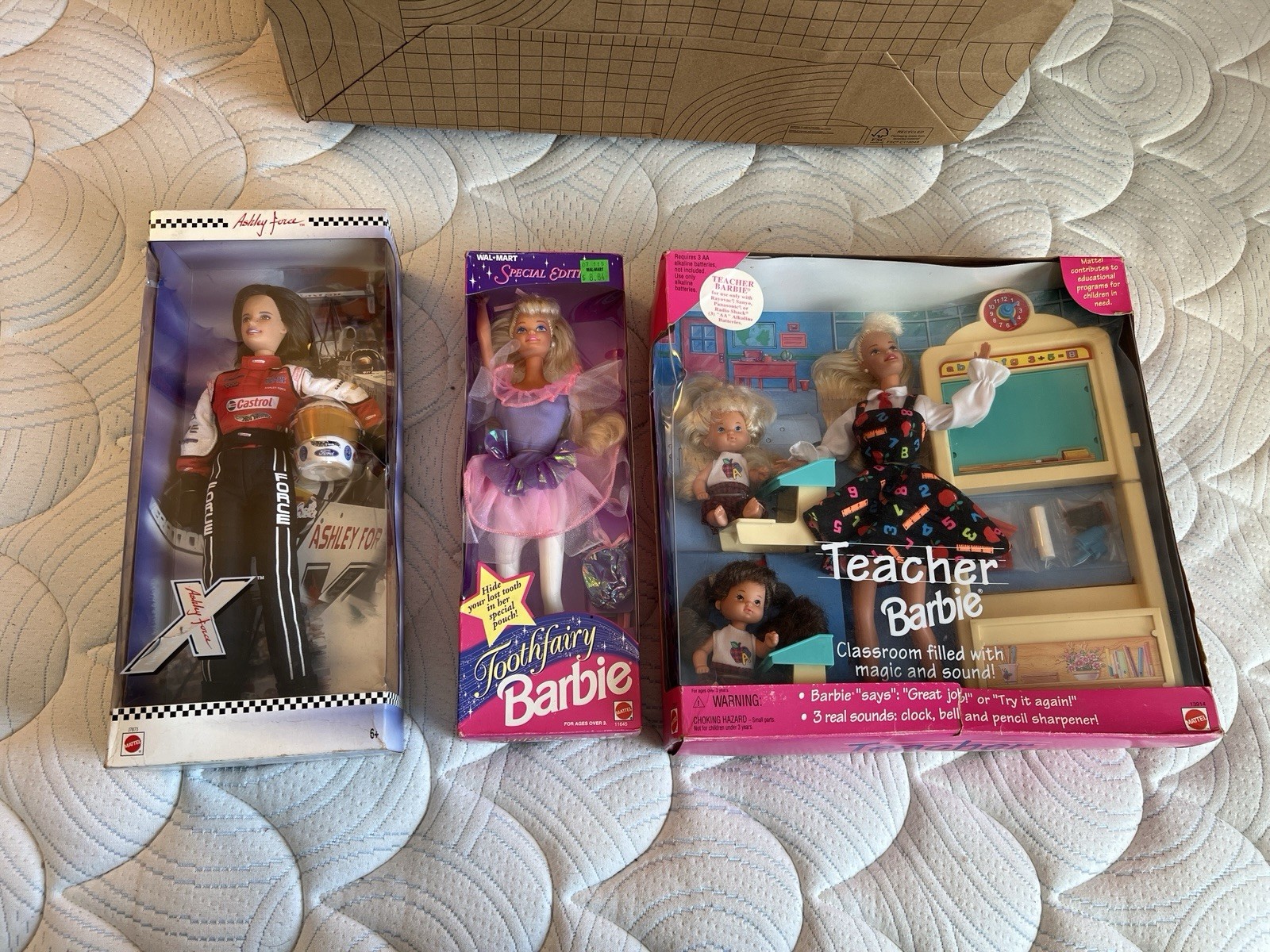 LOT OF 3 90s Barbie Dolls Vintage Complete Mattel #13914 #J7873 #11645 With Box LOT OF 3 90s Barbie Dolls Vintage Complete Mattel #13914 #J7873 #11645 With Box