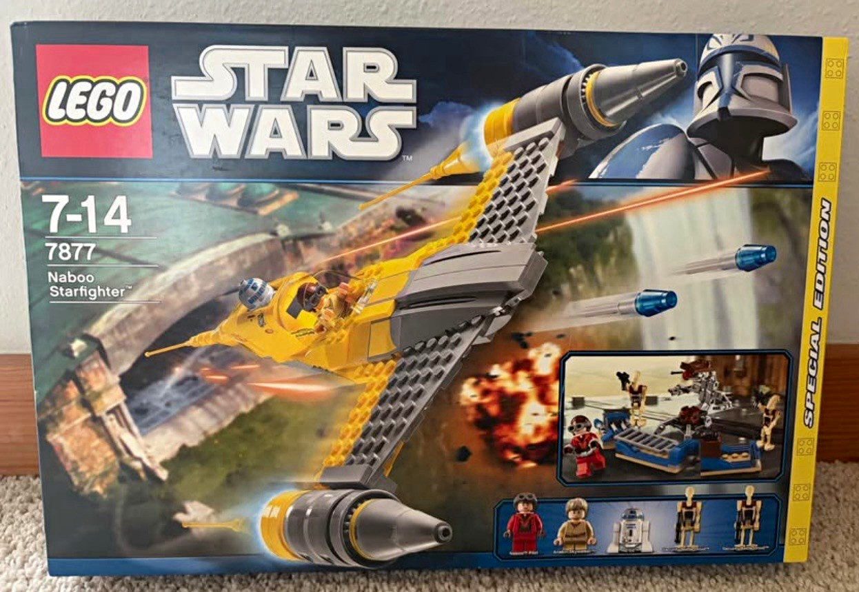 LEGO Star Wars 7877 Naboo Starfighter Special Edition 318pc Ages 7-14 LEGO Star Wars 7877 Naboo Starfighter Special Edition 318pc Ages 7-14