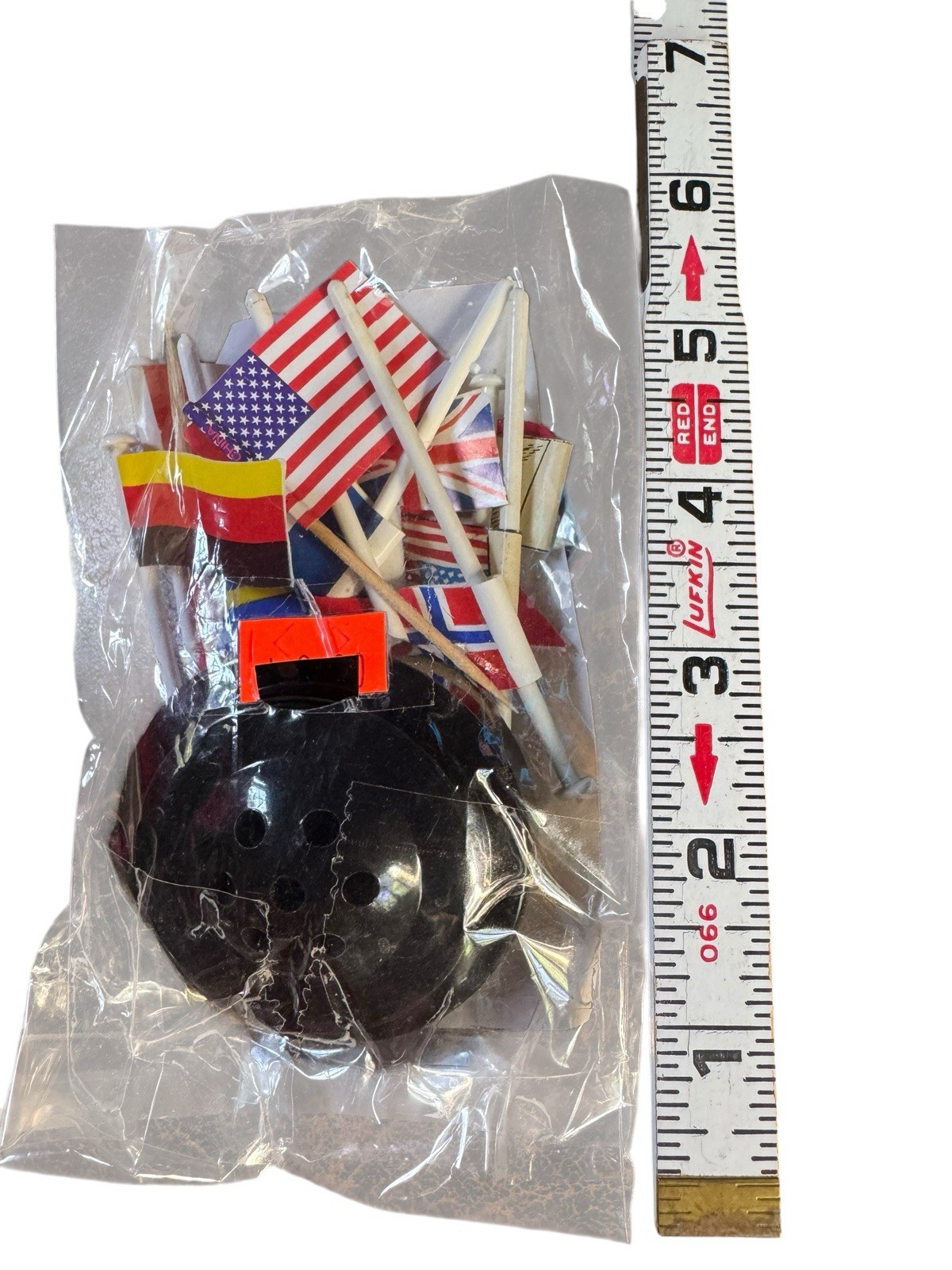 Vintage ANNIN & CO. FLAGS Various COUNTRY Flags w/ Base Vintage ANNIN & CO. FLAGS Various COUNTRY Flags w/ Base