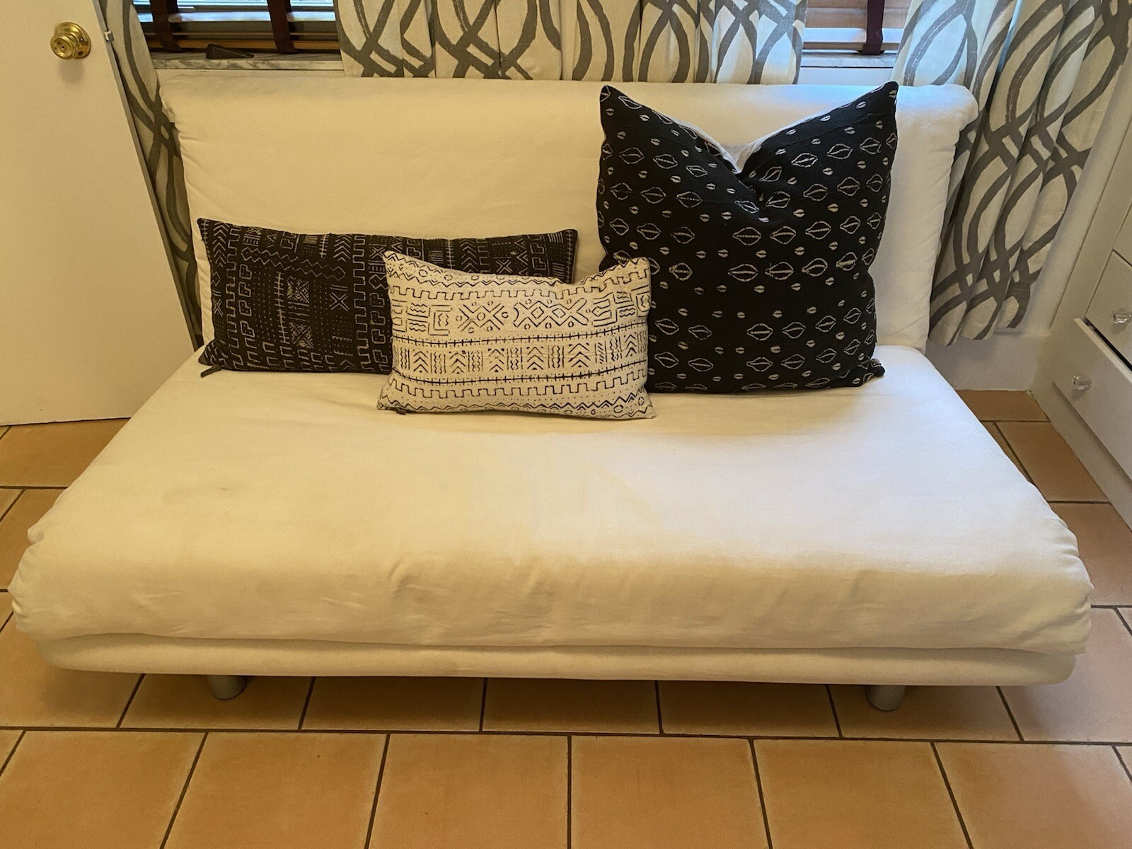 Authenic LIGNE ROSET MULTY Sleeper Sofa Authenic LIGNE ROSET MULTY Sleeper Sofa