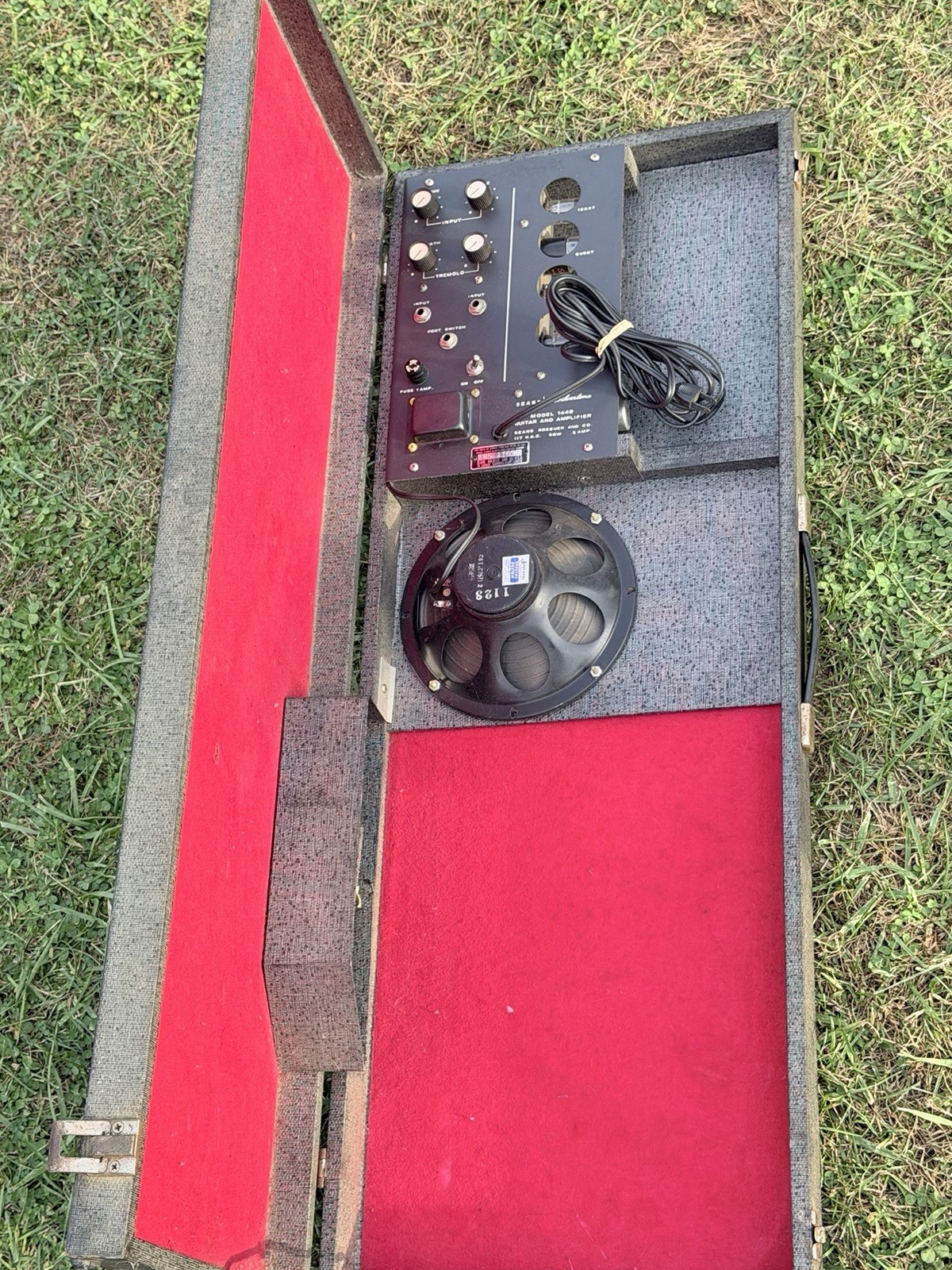 Sears Silvertone Model 1449 Vintage Guitar Amplifier, MPN 185-11090