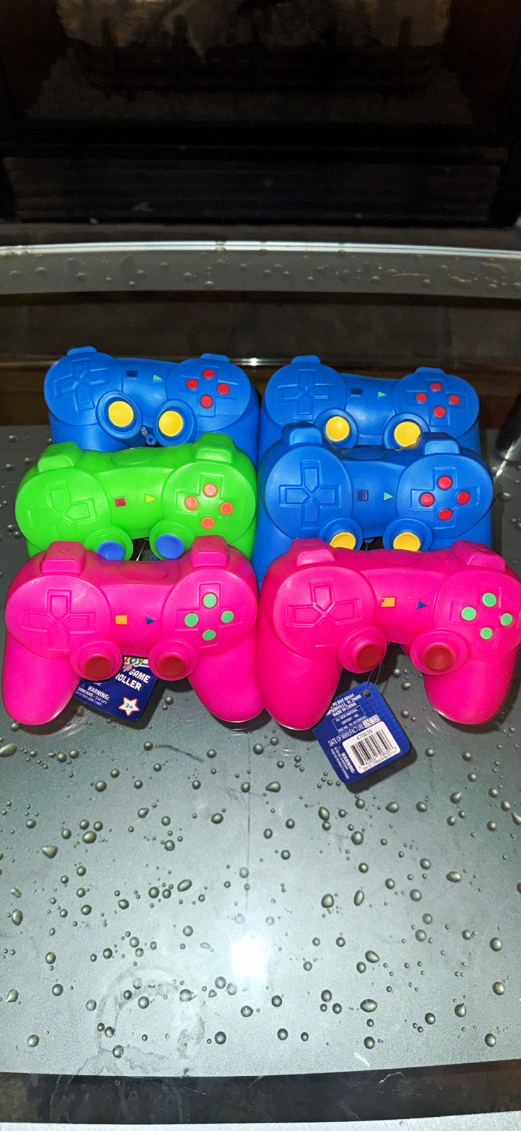 TRENDING VIRAL TOYMENDOUS SQUISHY GAME CONTROLLER (YOU PICK COLOR) TRENDING VIRAL TOYMENDOUS SQUISHY GAME CONTROLLER (YOU PICK COLOR)