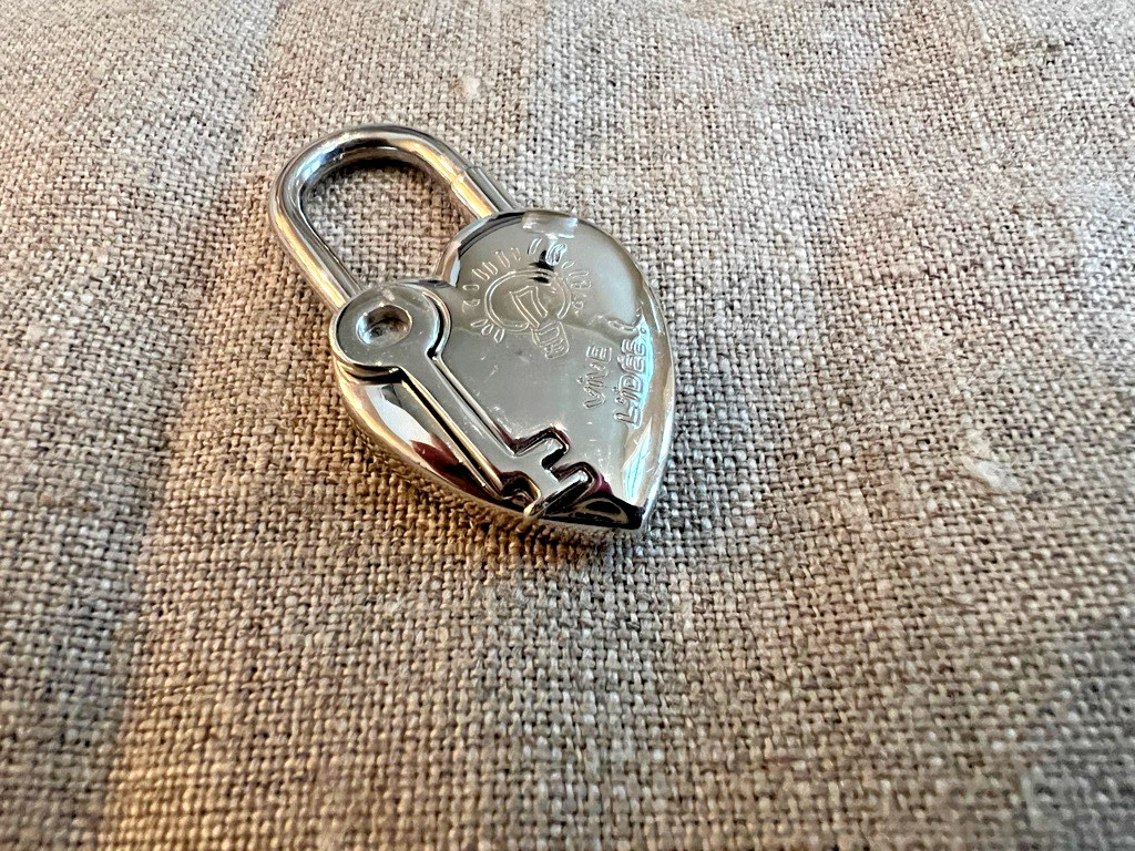 HERMES PALLADIUM SILVER CADENA LOCK HEART 2004
