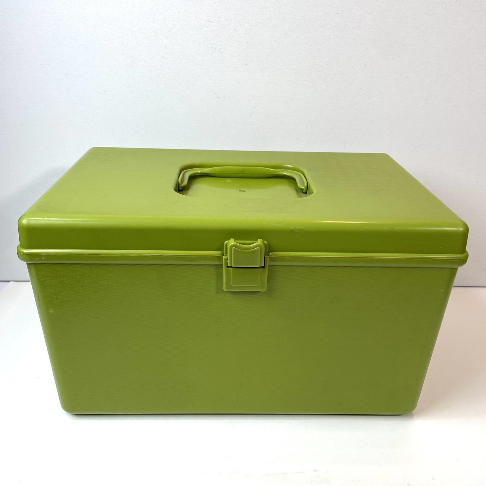 Vintage Green Wilson Wil-Hold Sewing Box Thread Bobbin Holders 2-Tier Two Trays