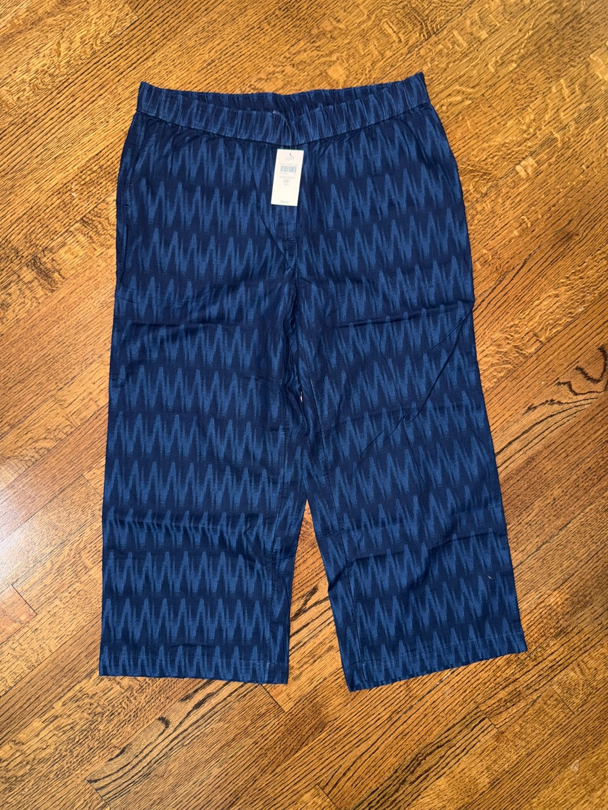NWT J. Jill Pure Jill Indigo Dobby Crop Pants - MP Petite NWT J. Jill Pure Jill Indigo Dobby Crop Pants - MP Petite