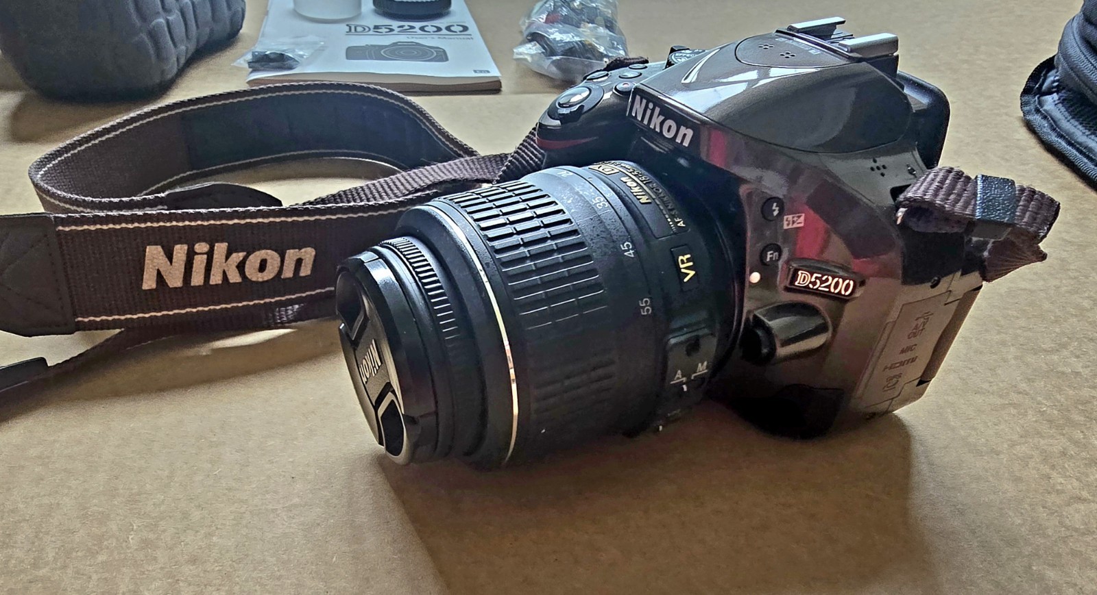 Nikon D5200 Camera [Bronze] Ultimate Camera Setup