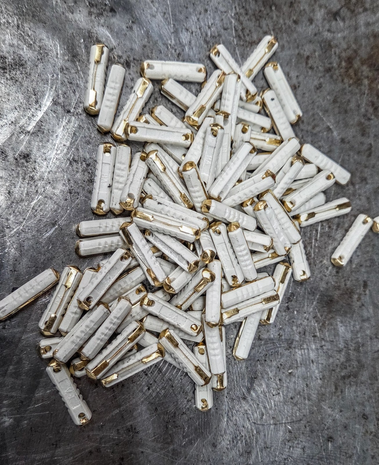 100pc 8A Torpedo Bullet Fuse – CERTIFIED CERAMIC – BMW Mercedes VW Audi Volvo