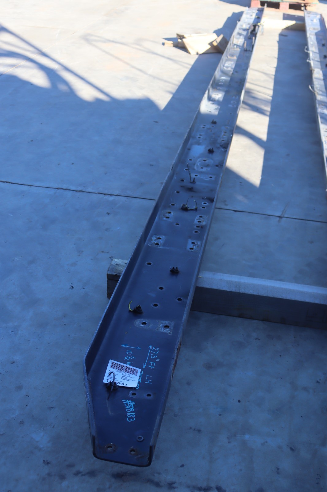 2018-2023 PETERBILT 579 PACCAR LEFT SUSPENSION FRAME RAIL 01-47634-09754 OEM 2018-2023 PETERBILT 579 PACCAR LEFT SUSPENSION FRAME RAIL 01-47634-09754 OEM