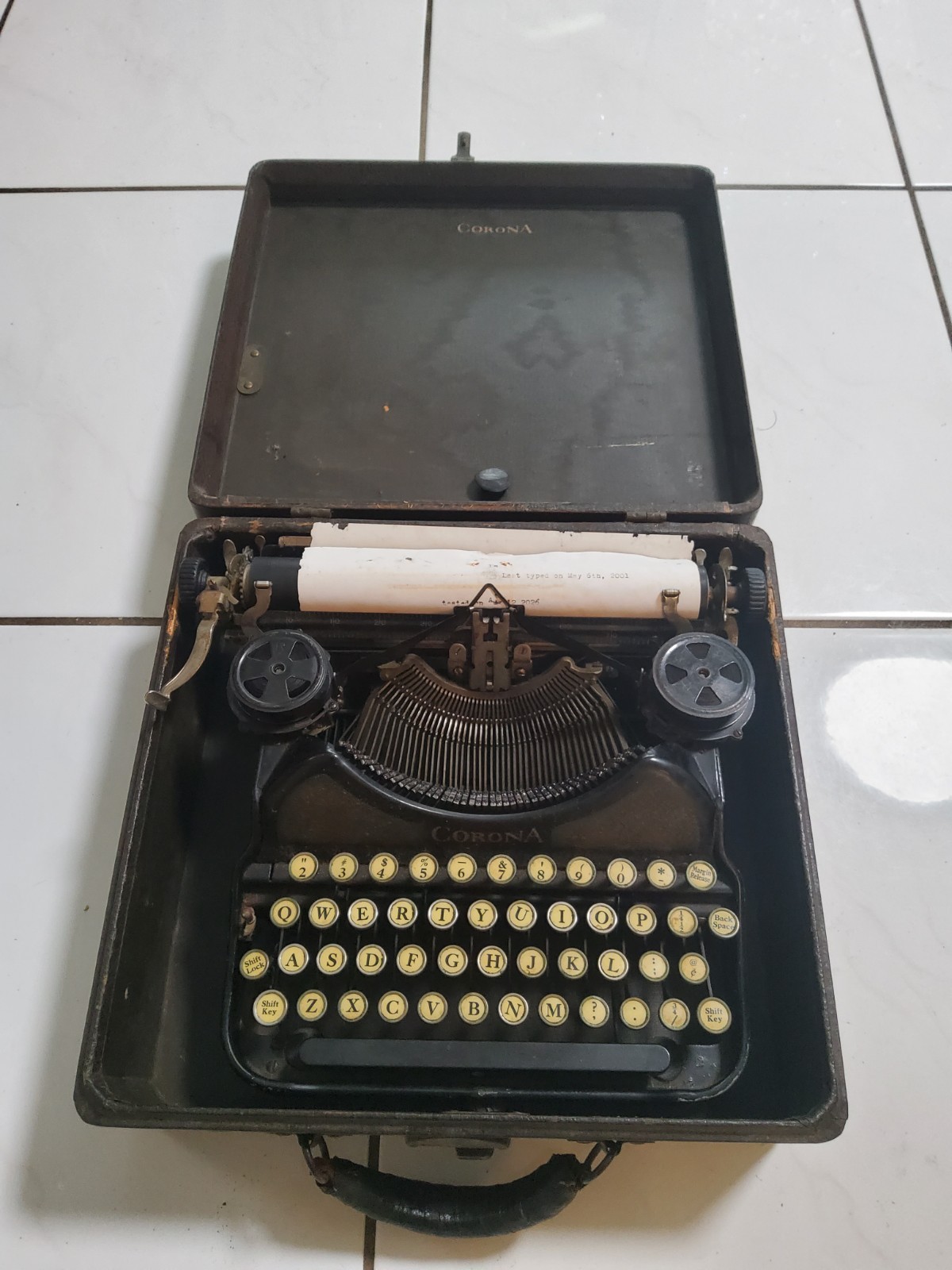 Antique 1920-30s Corona Typewriter With Original Case.used Antique 1920-30s Corona Typewriter With Original Case.used